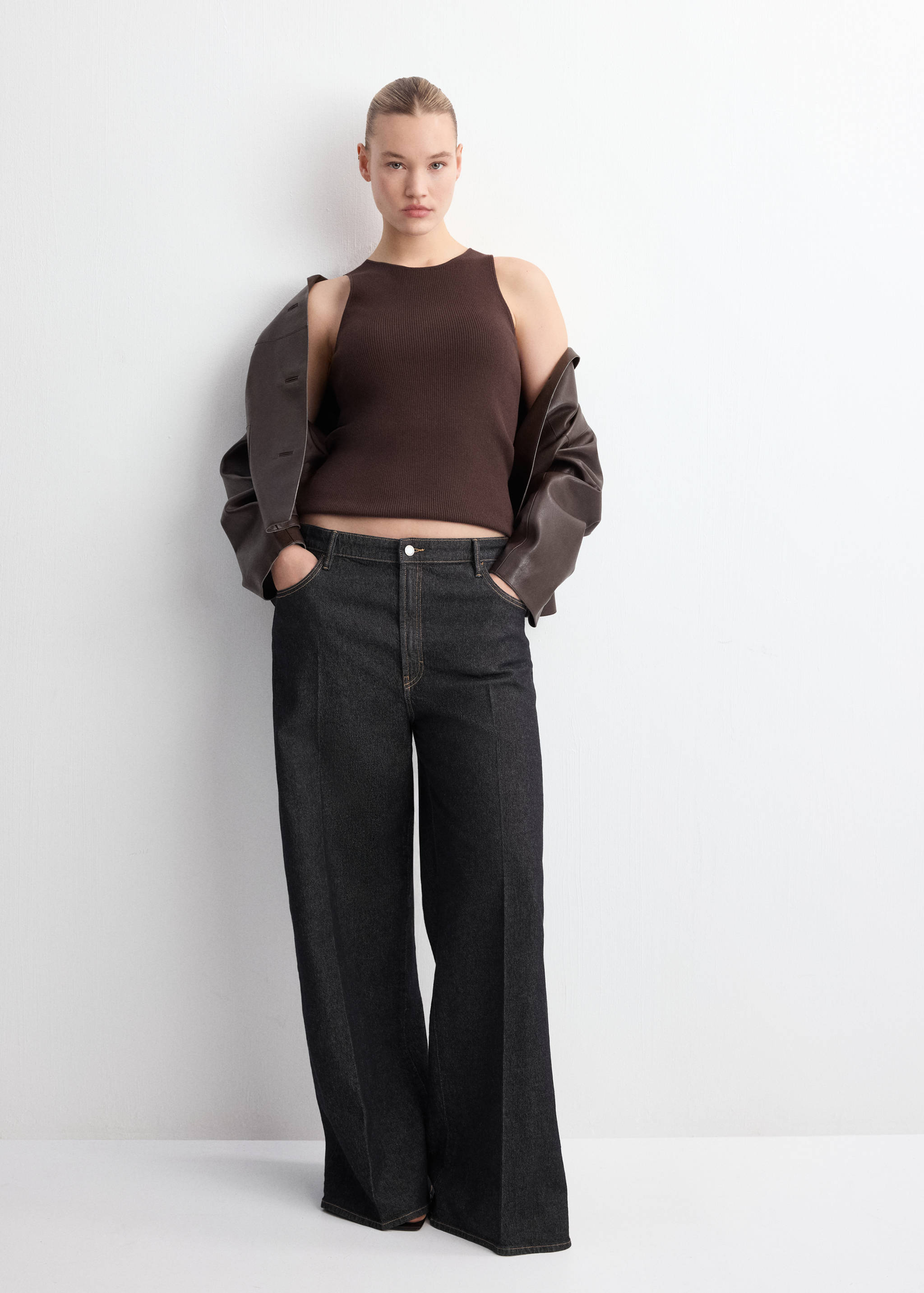 Fitted fine-knit top - Details of the article 3