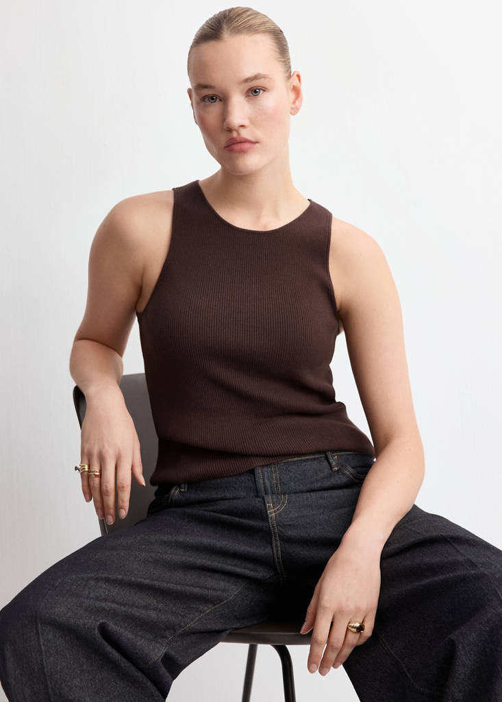 Fitted fine-knit top — Chocolate