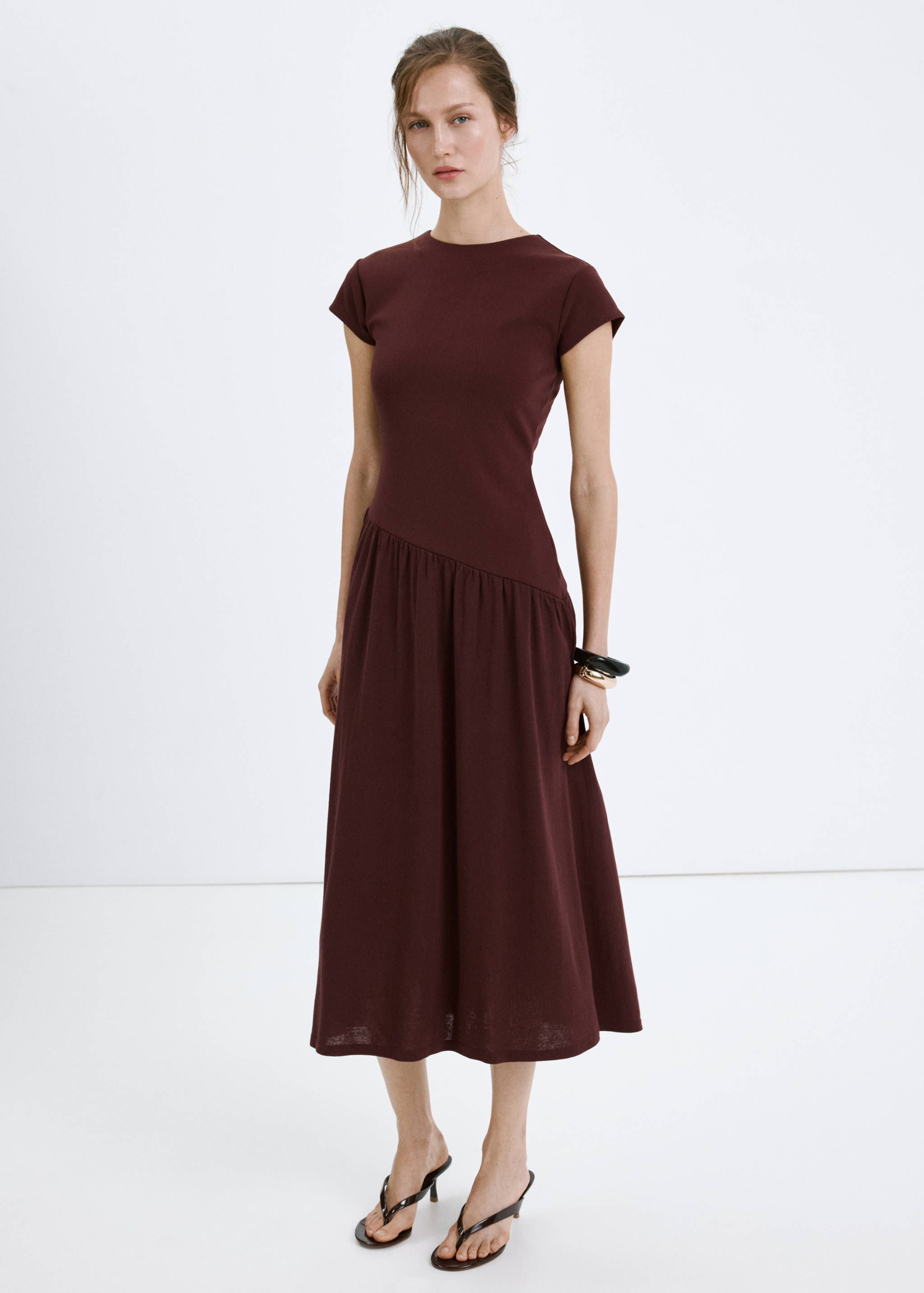 Asymmetrical midi-dress - General plane