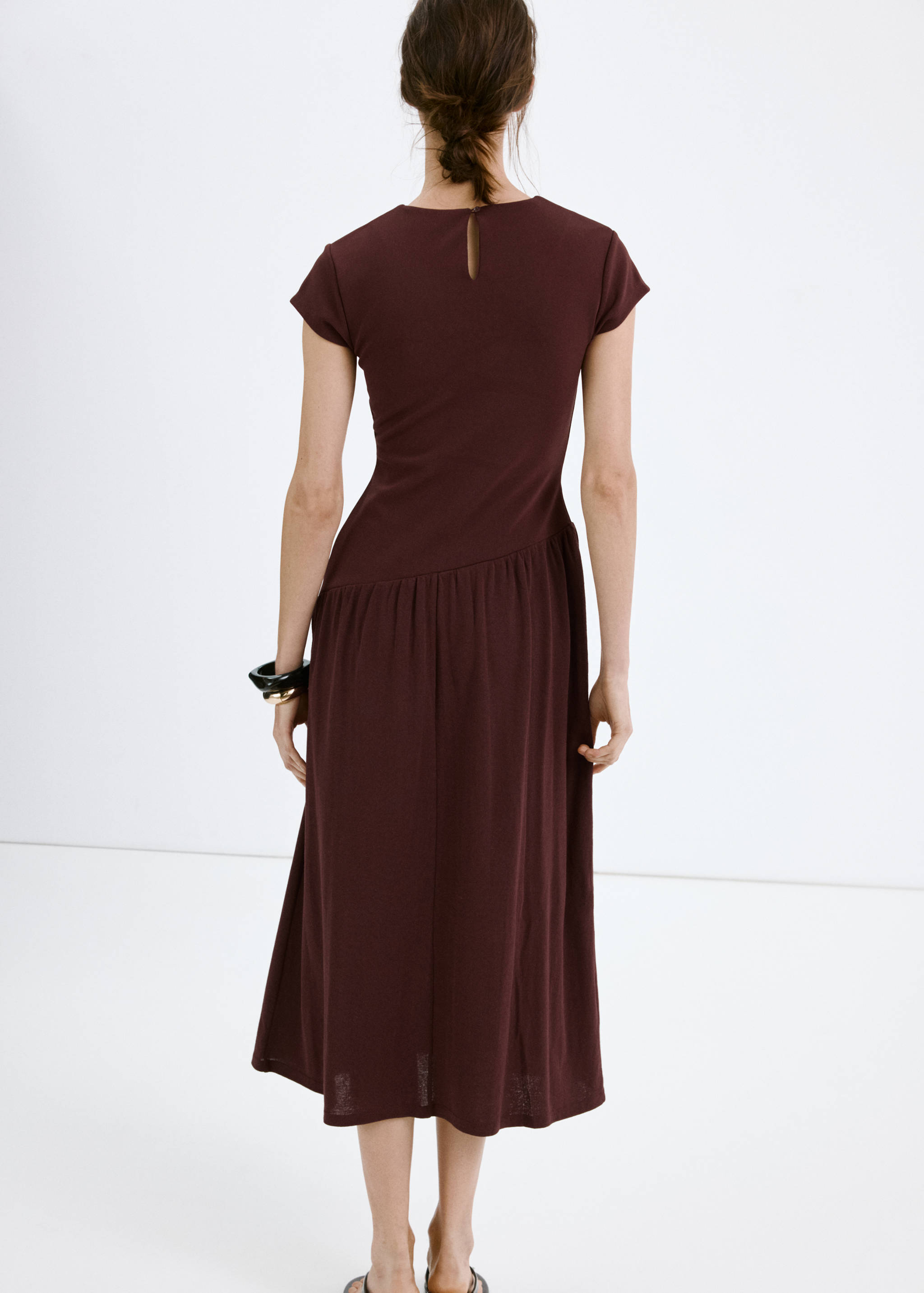 Asymmetrical midi-dress - Reverse of the article