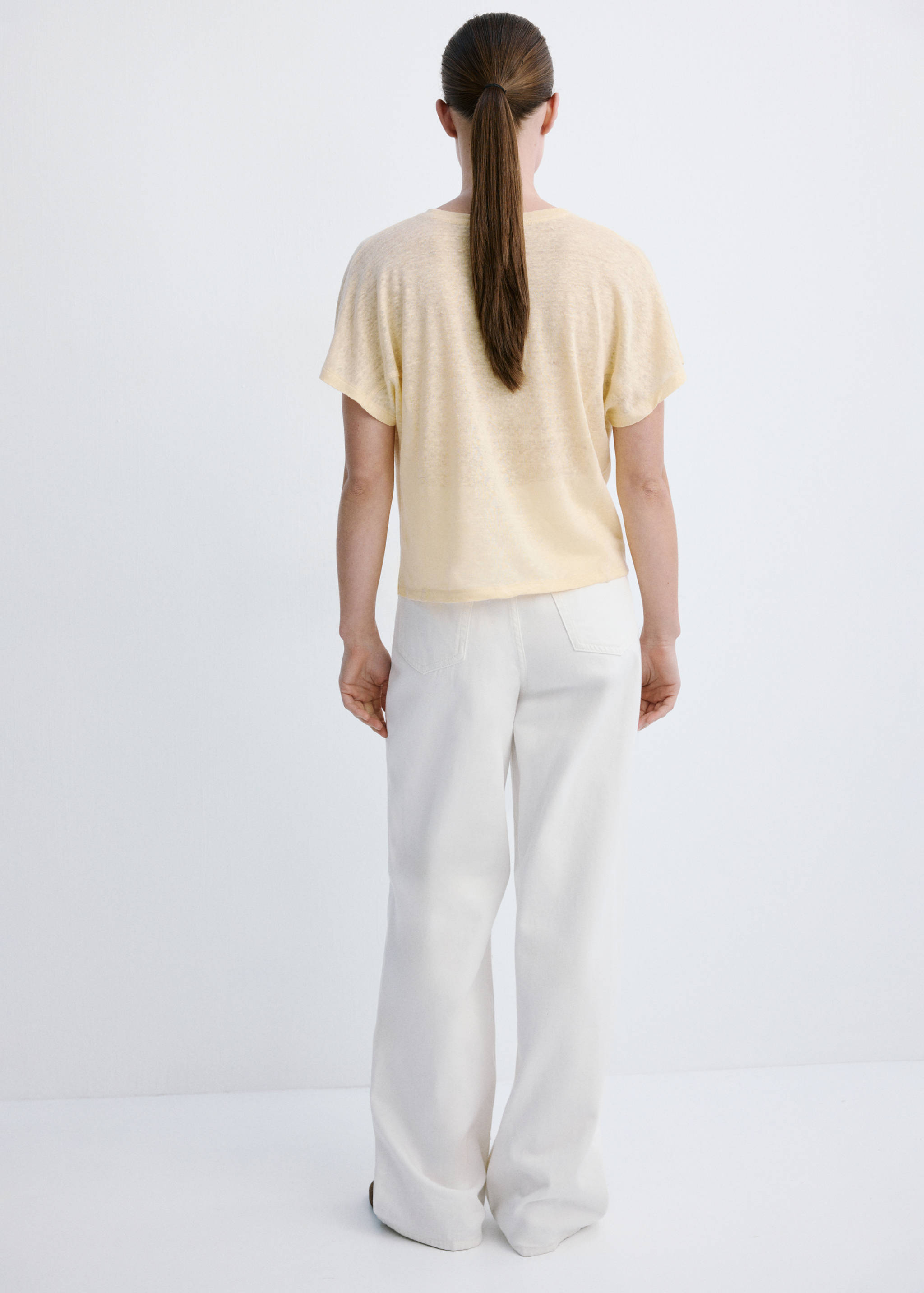 Short-sleeved linen t-shirt - Reverse of the article