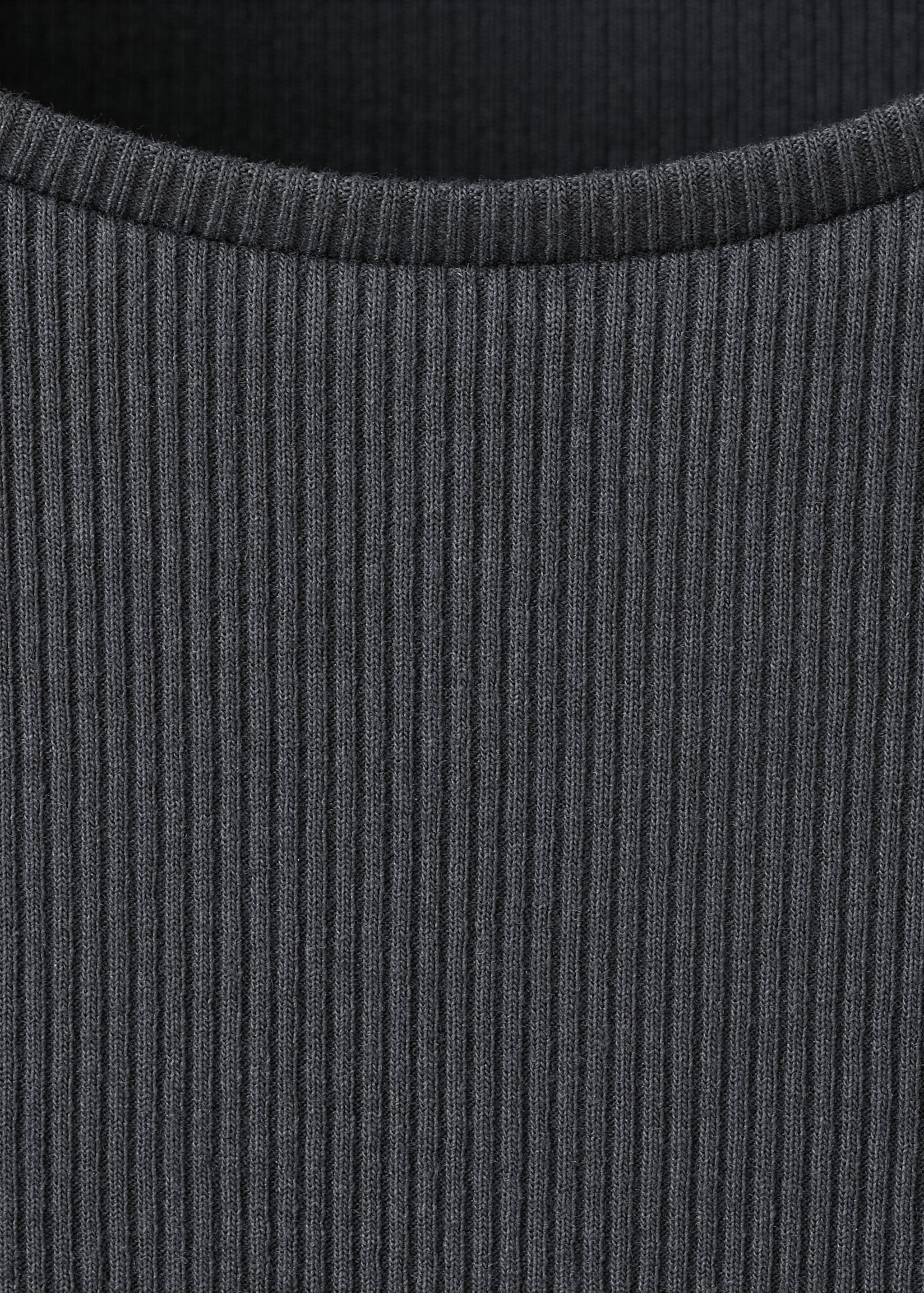 Camiseta manga corta tachas - Detalle del artículo 8