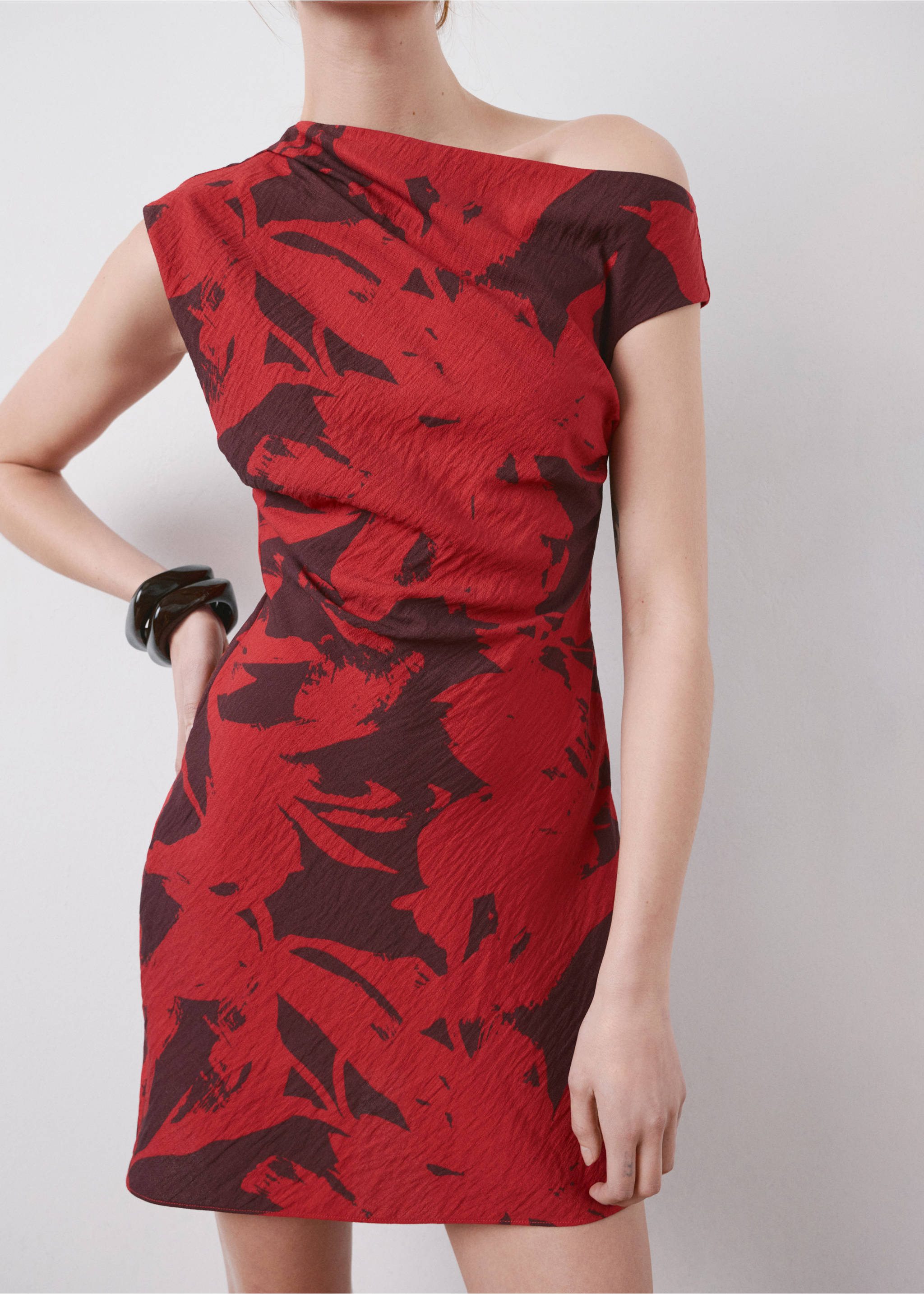 Short patterned dress - Medium plane, Red. Ref: 27087167-00.