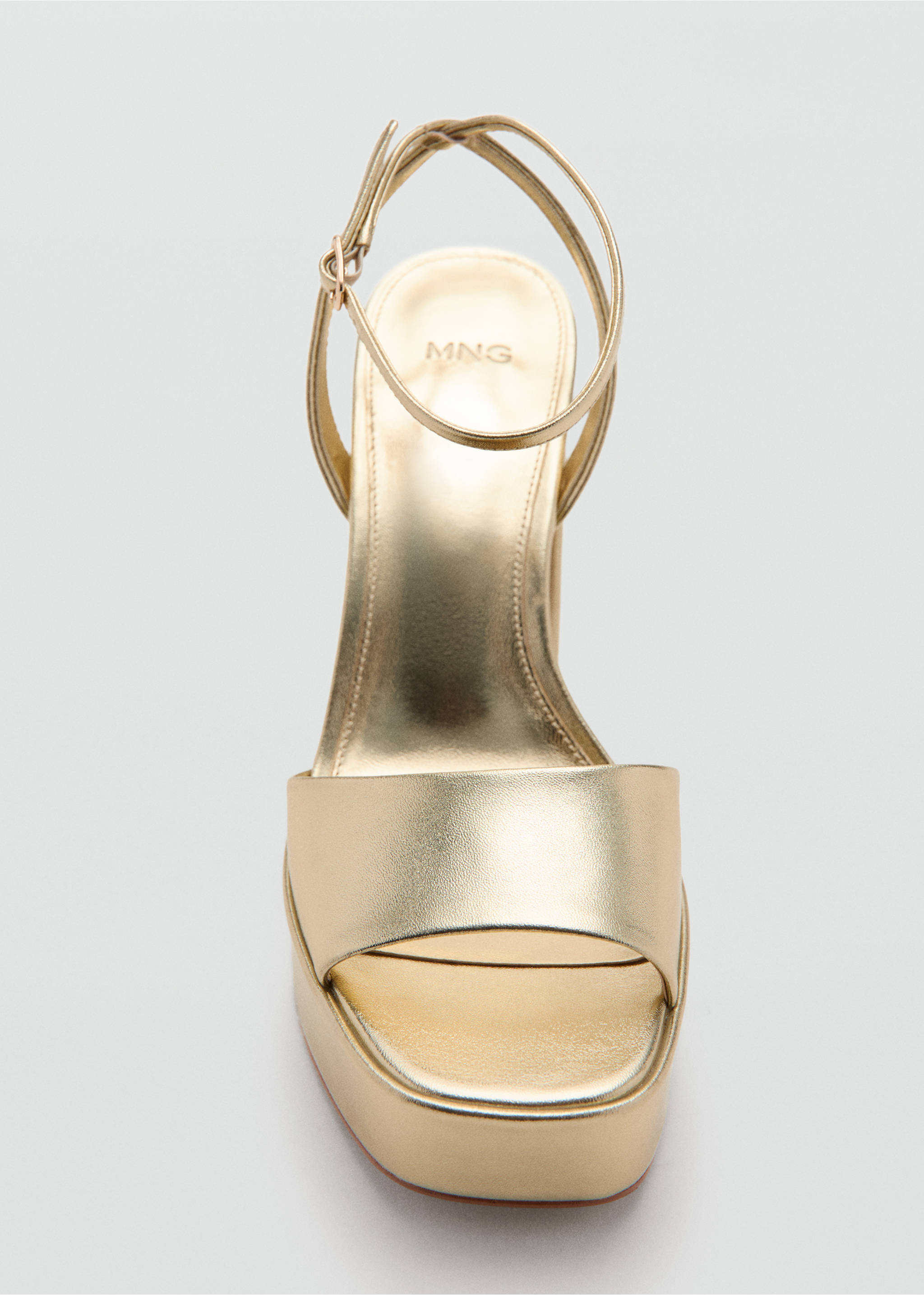 Sandália de salto com efeito metalizado - Pormenor do artigo 3, Ouro. Ref: 27087776-00.