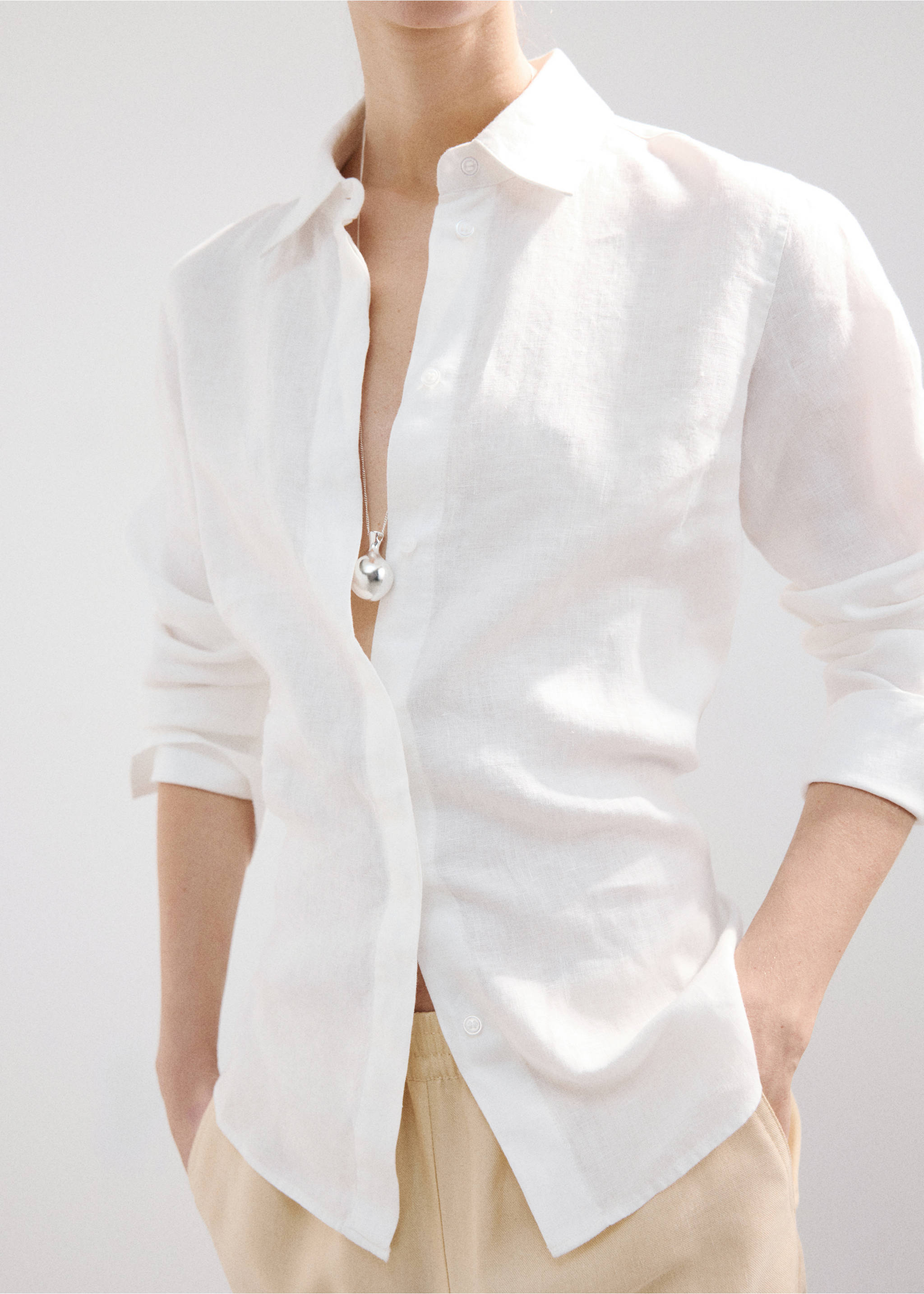 Camisa recta lino - Detalle del artículo 6, Blanco. Ref: 27087781-00.