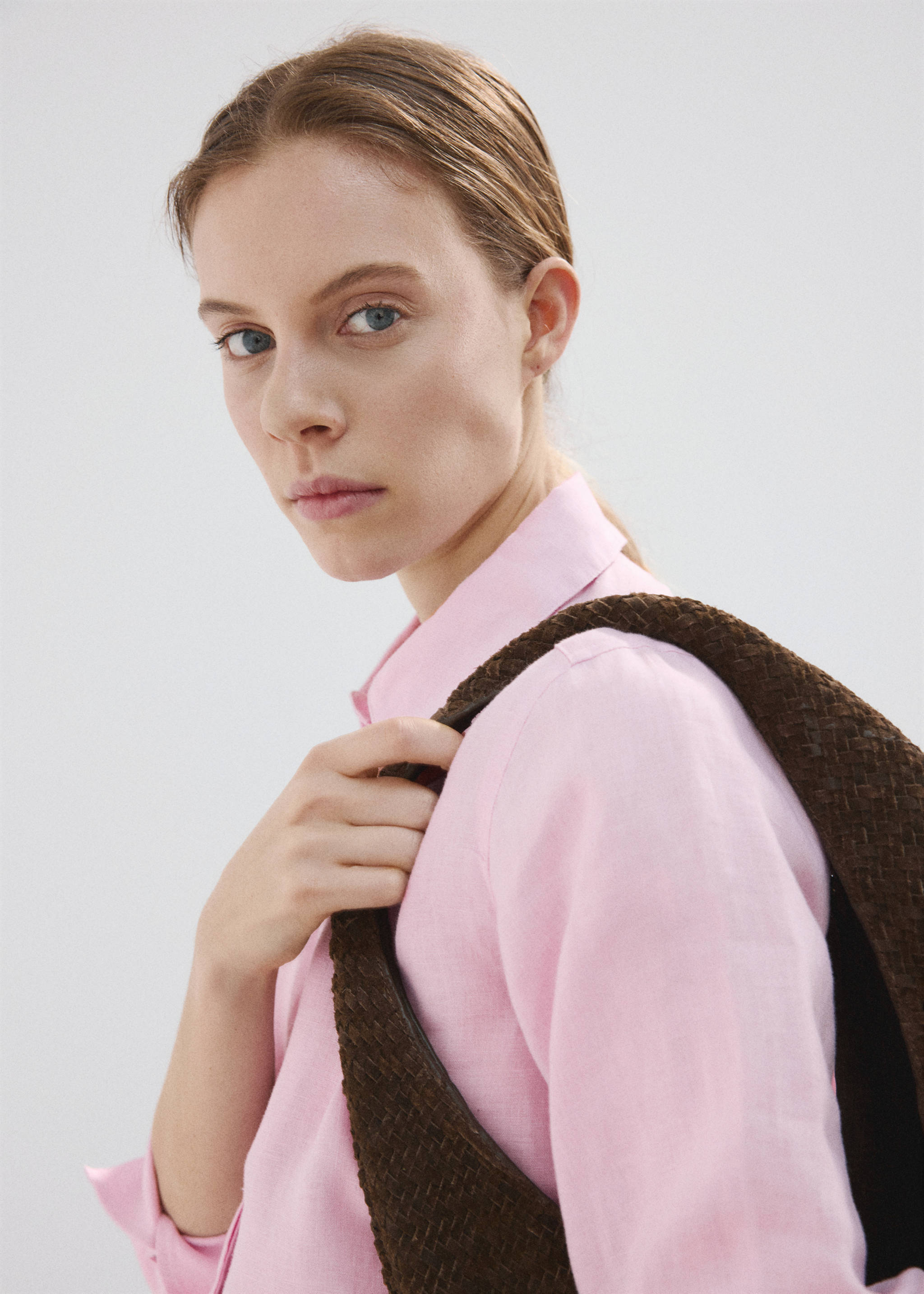 Camisa recta lino - Detalle del artículo 2