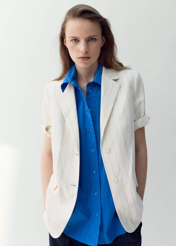 Linen suit jacket with belt — Ecru