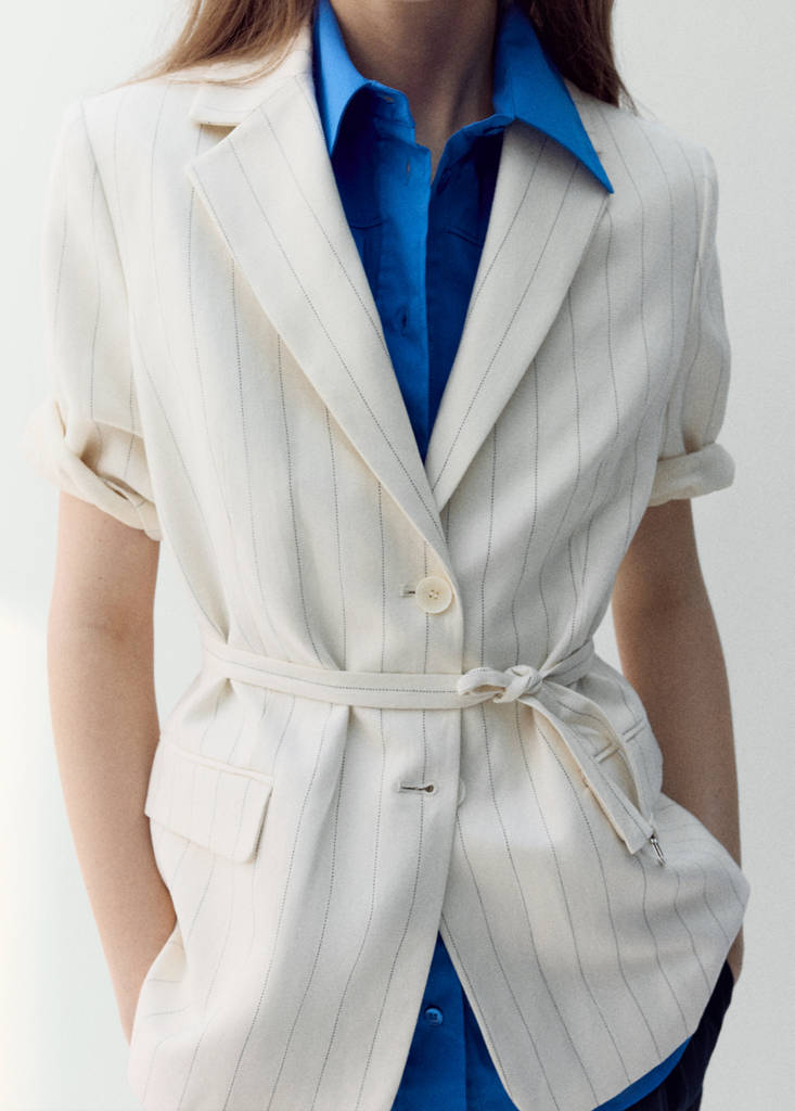 Linen suit jacket with belt — Ecru