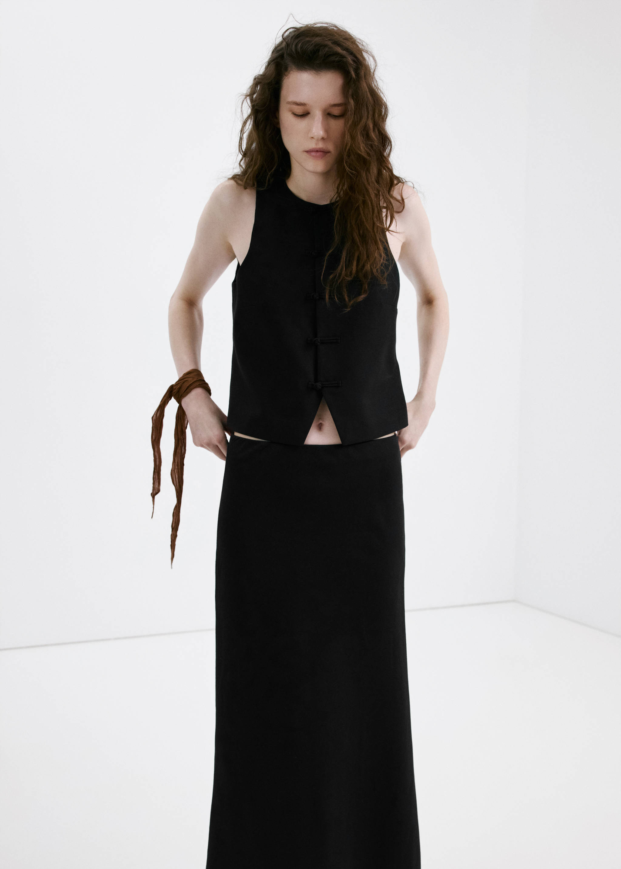 Linen-blend straight skirt - Details of the article 1