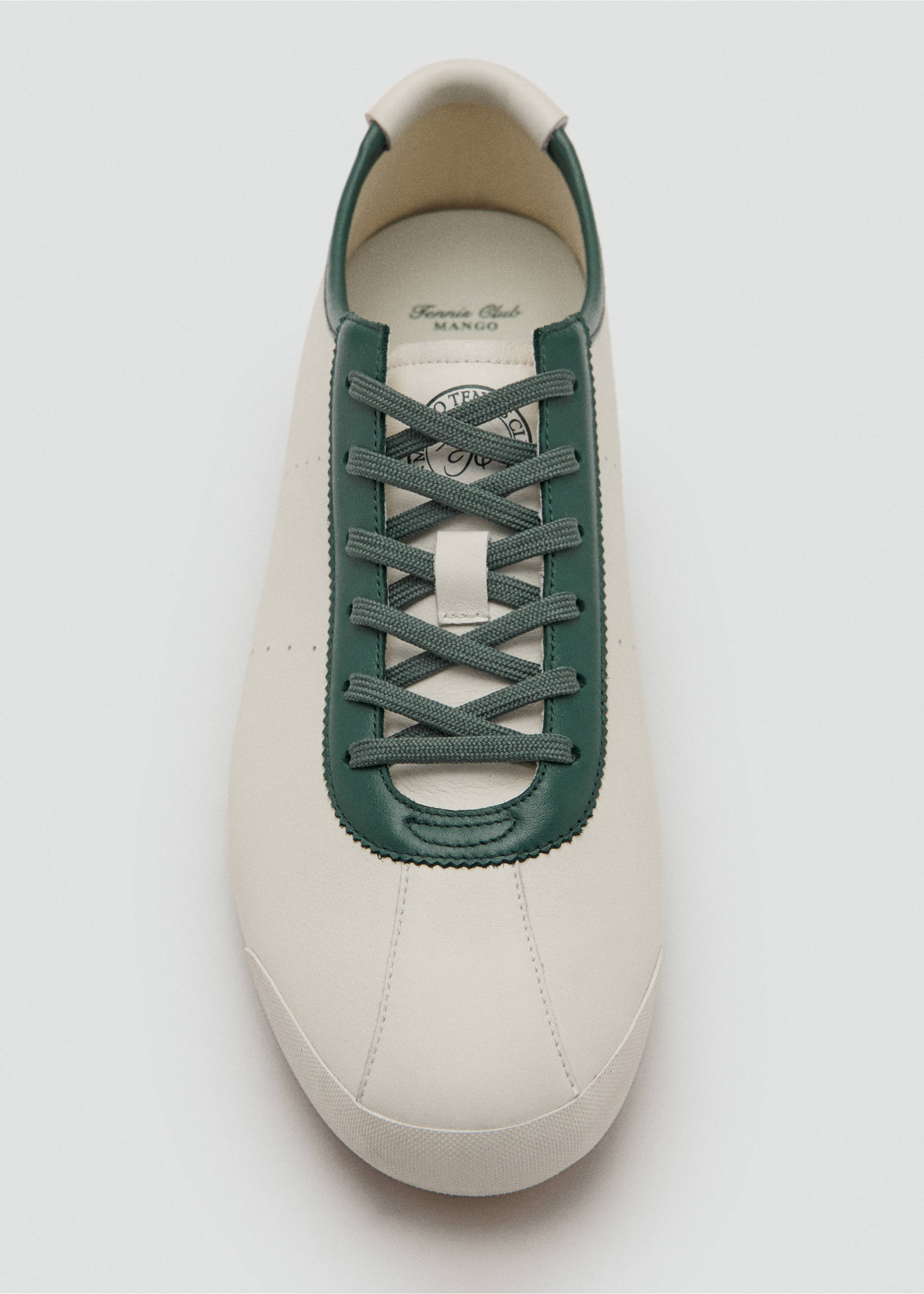 أحذية رياضية مزودة باجزاء من الجلد - تفاصيل المنتج 3, أبيض. Ref: 27087784-00.