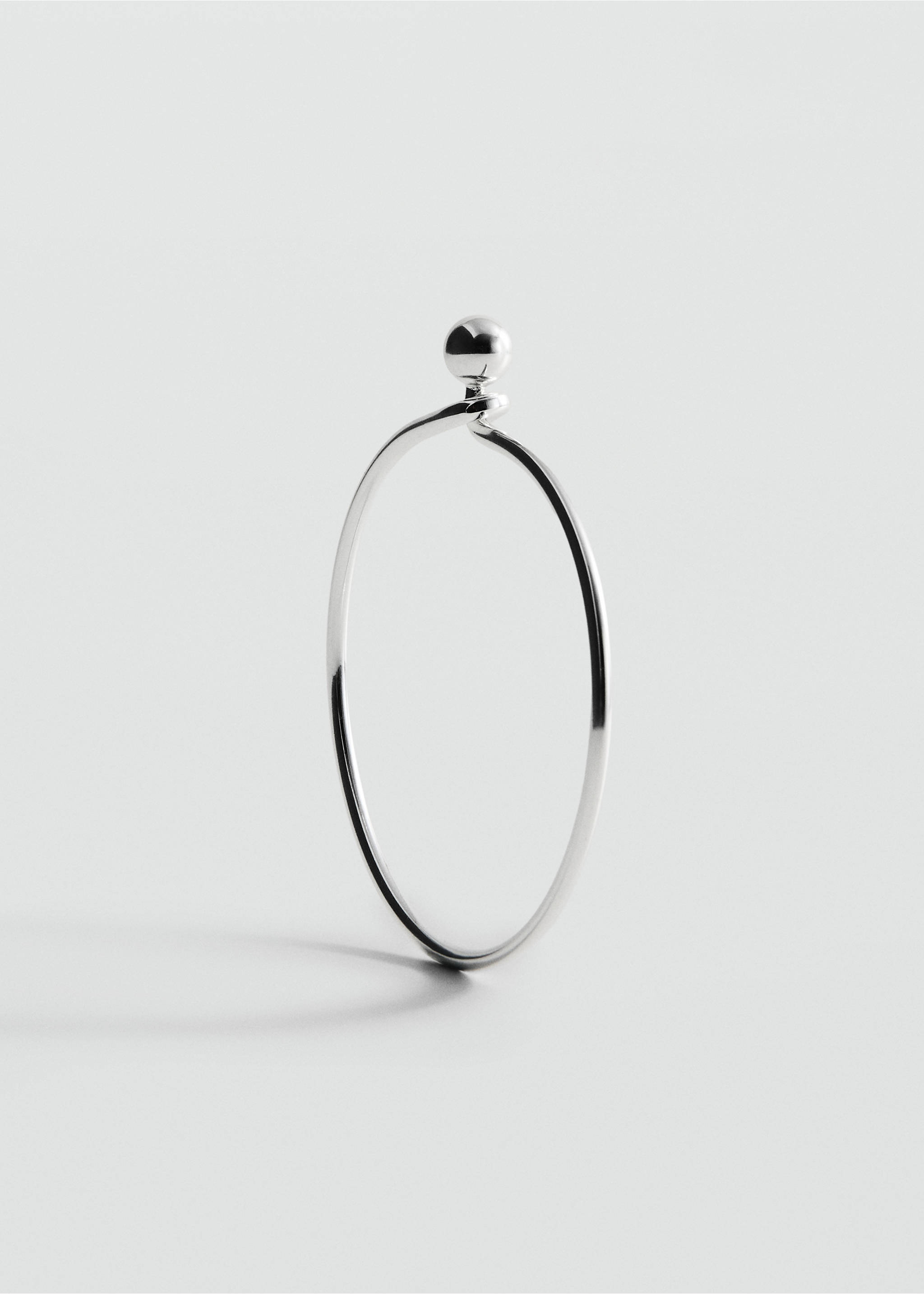 سوار صلب دقيق - تفاصيل المنتج 1, فضي. Ref: 27087788-00.