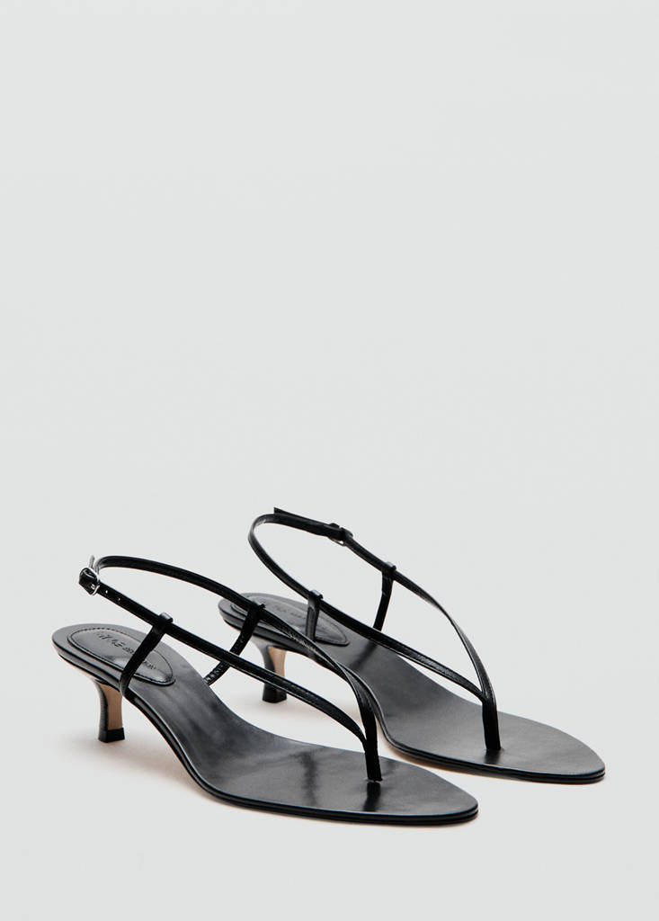 Heeled leather sandals with straps — Black