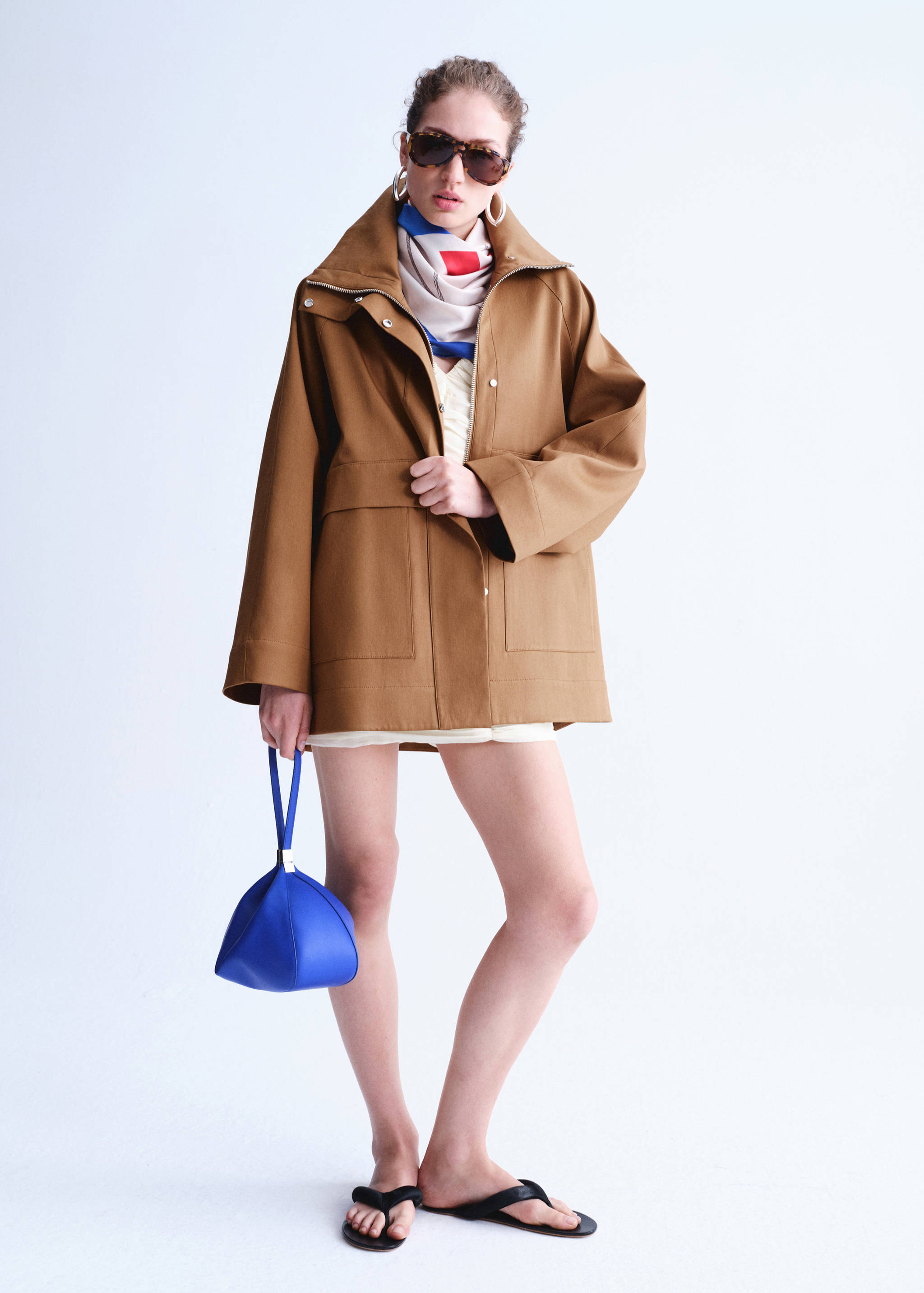 Oversized parka with funnel neck - General plane