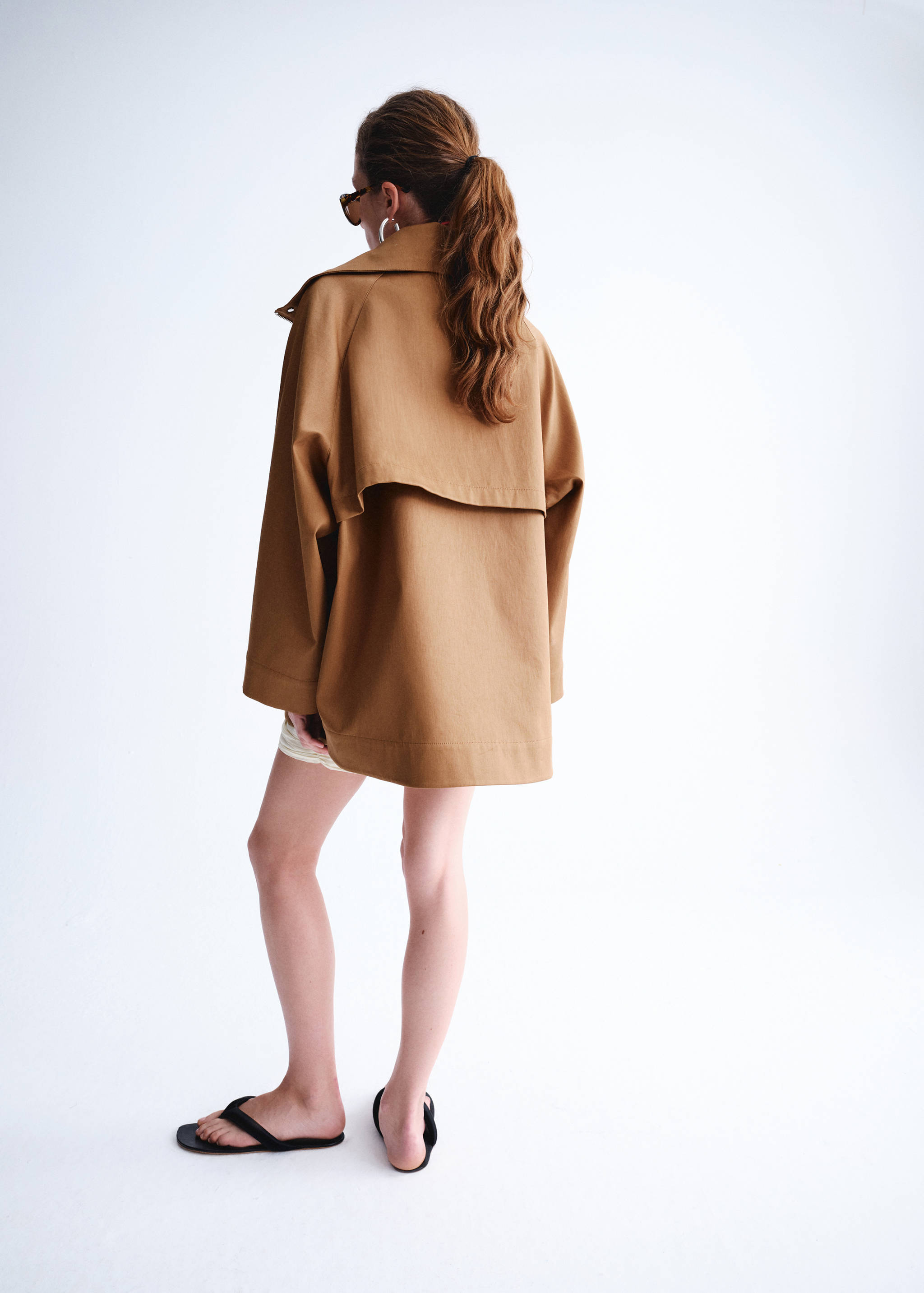 Oversized parka with funnel neck - Reverse of the article