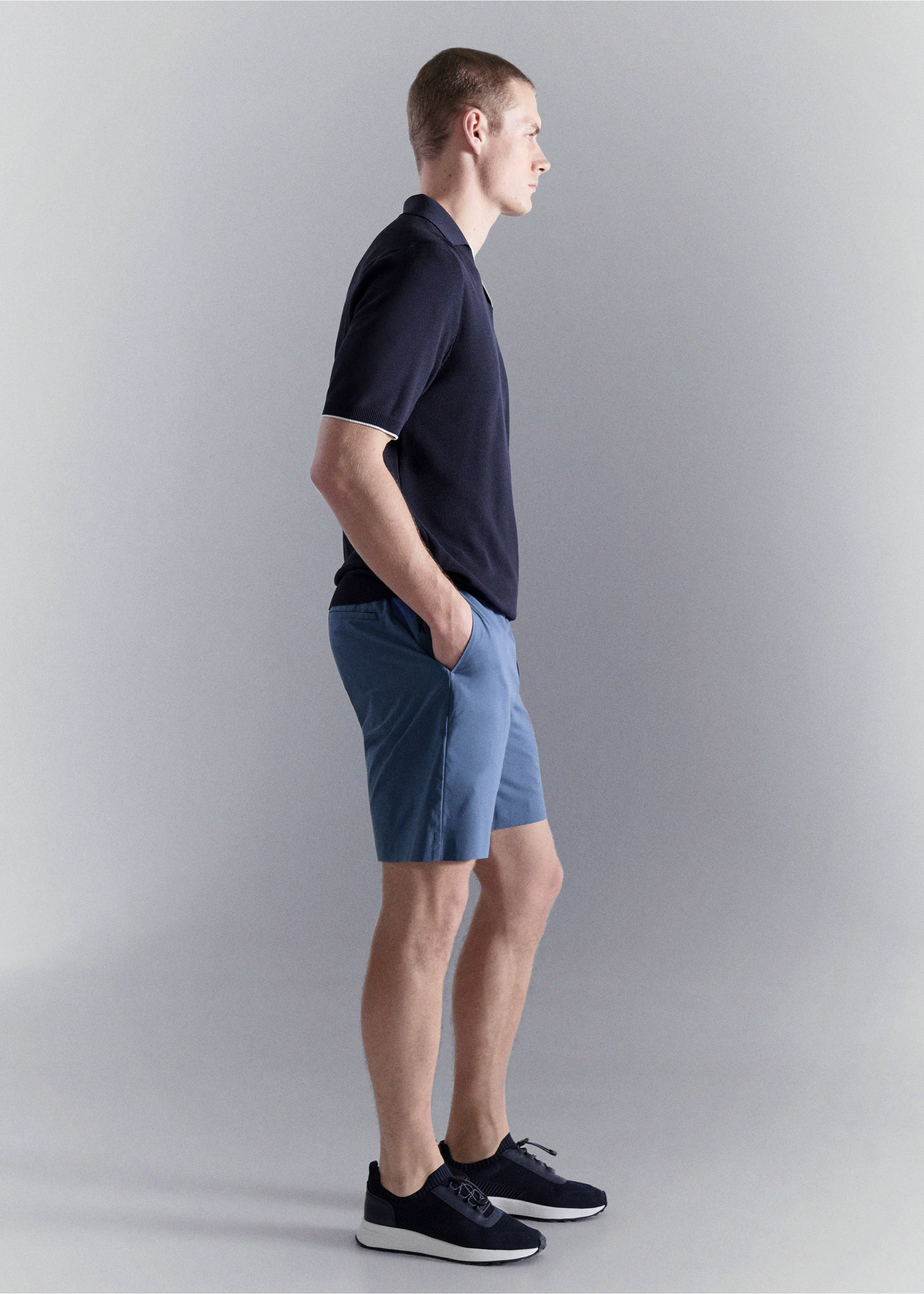 Bermuda Comfort Stretch résistant à l’eau - Détail de l'article 2, Bleu électrique. Ref: 27087893-00.