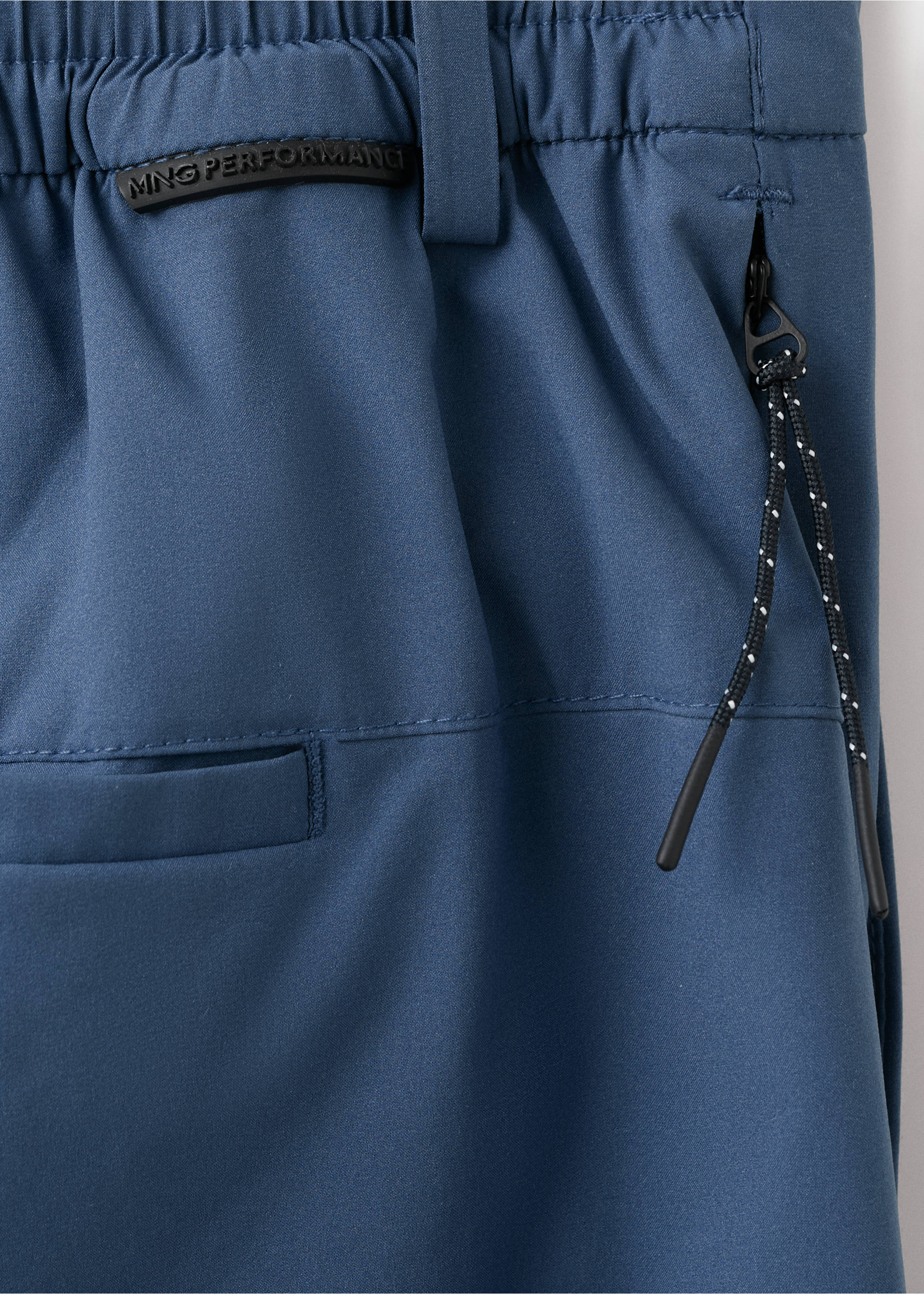 Bermuda Comfort Stretch résistant à l’eau - Détail de l'article 0, Bleu électrique. Ref: 27087893-00.