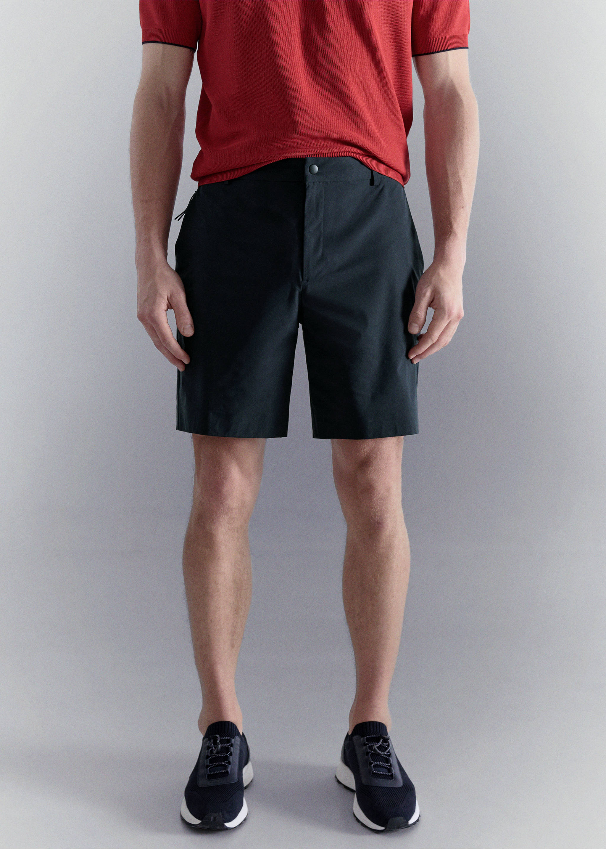 Calções comfort stretch repelentes de água - Plano médio, Azul-marinho. Ref: 27087893-00.