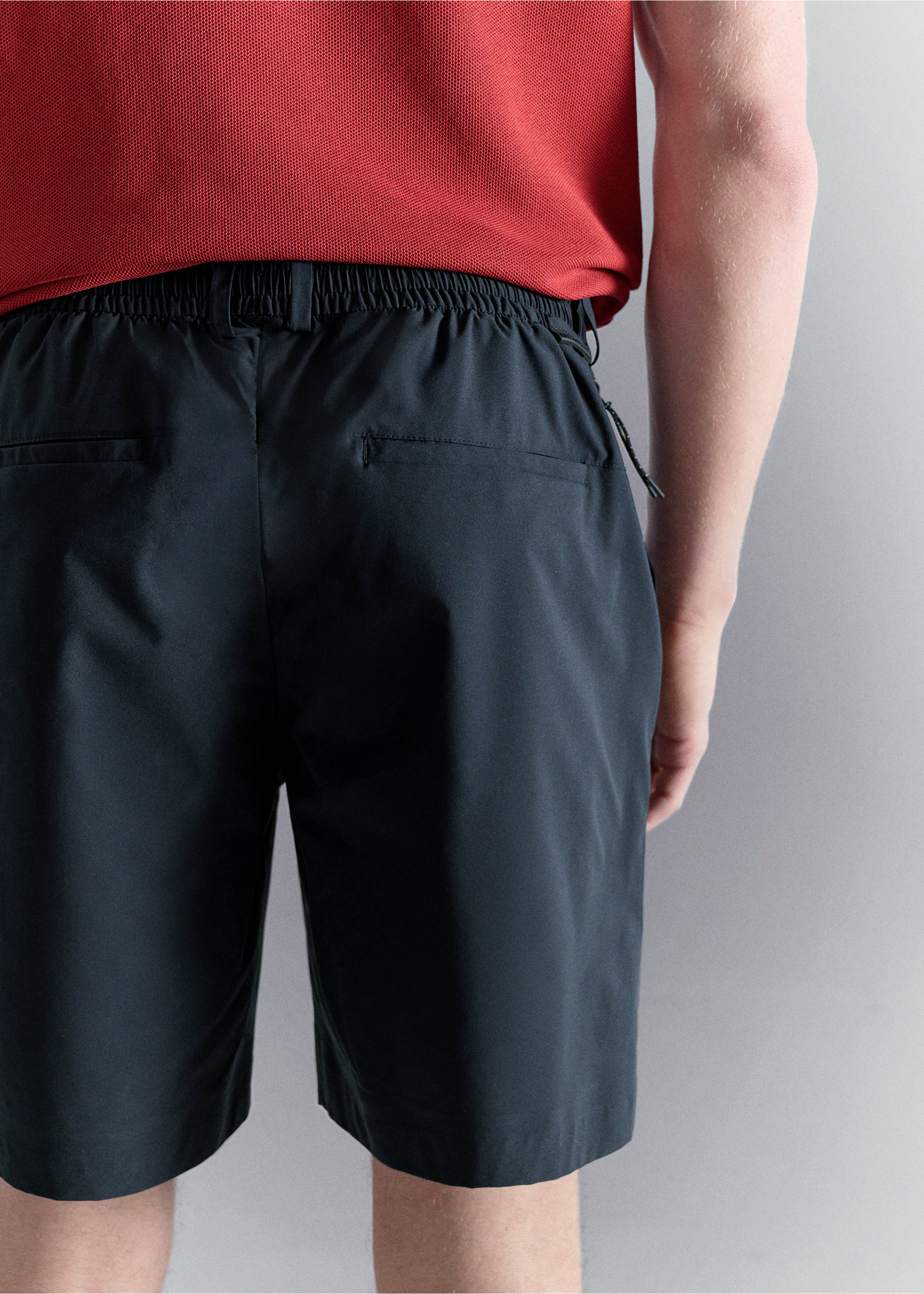 Calções comfort stretch repelentes de água - Pormenor do artigo 6, Azul-marinho. Ref: 27087893-00.