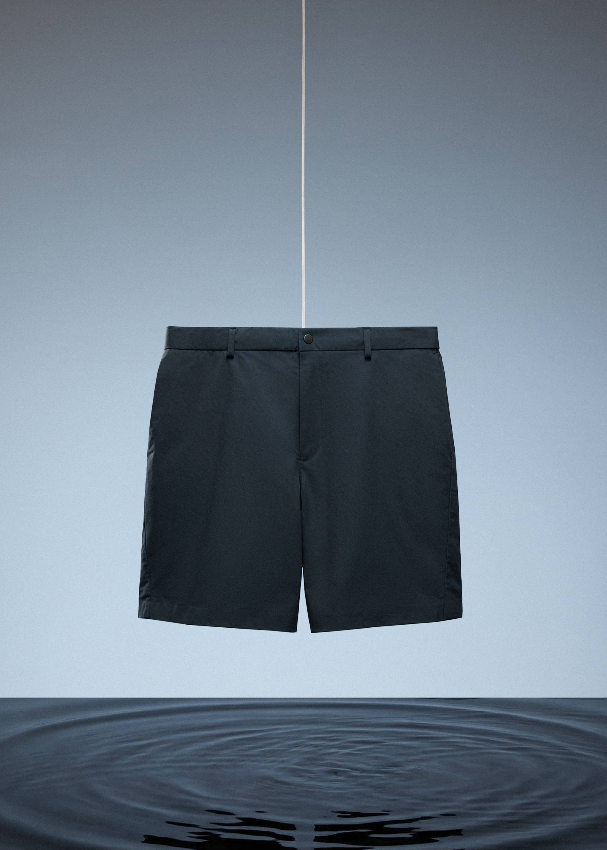 Comfort stretch water-repellent Bermuda - Details of the article 9, Navy. Ref: 27087893-00.