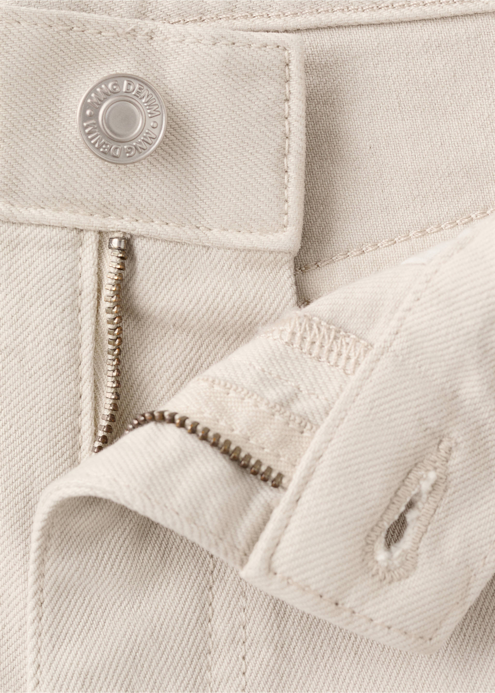 Bermuda en jean slim fit - Détail de l'article 8, Beige. Ref: 27087894-00.