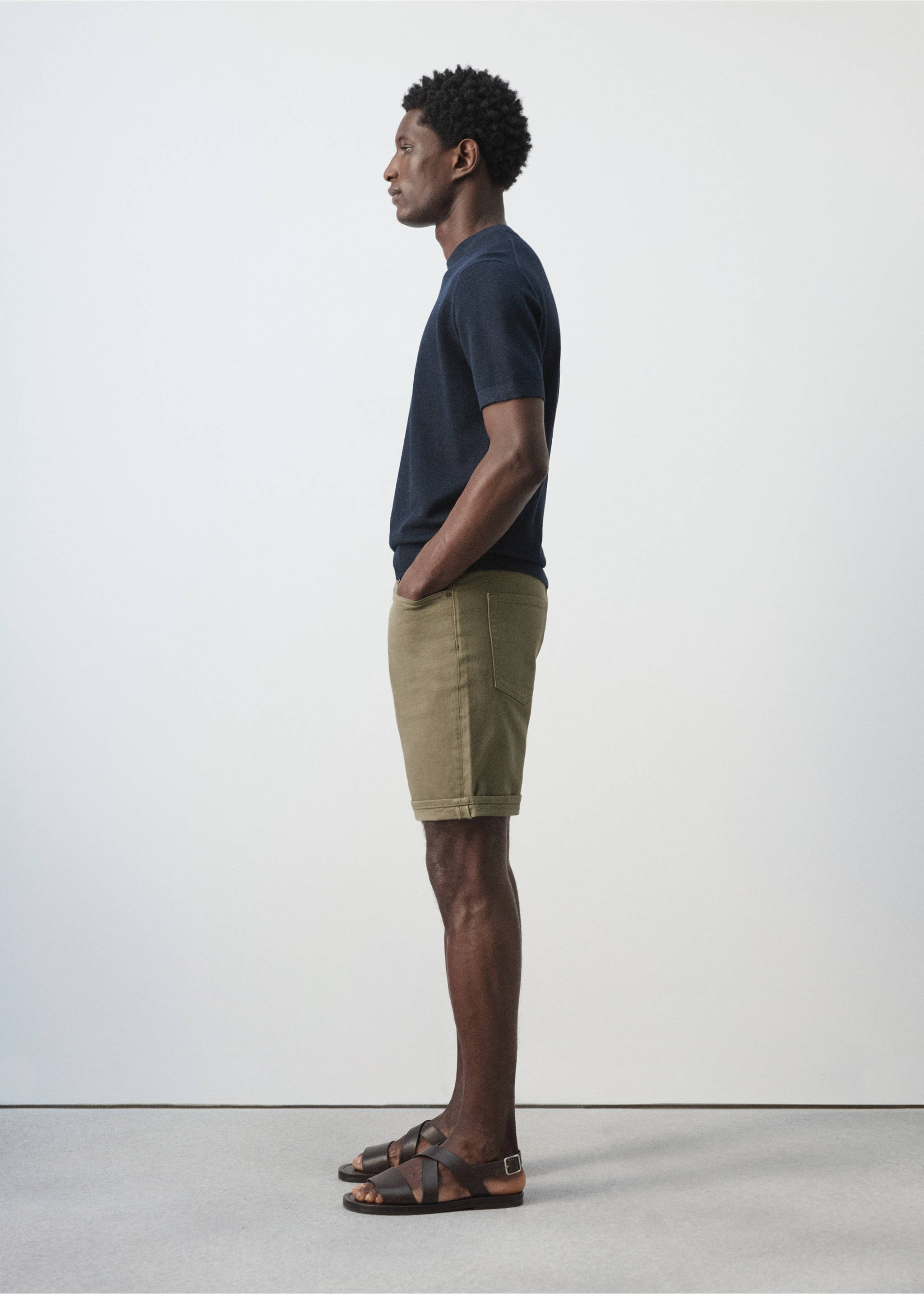 Bermuda en jean slim fit - Détail de l'article 2, Kaki. Ref: 27087894-00.