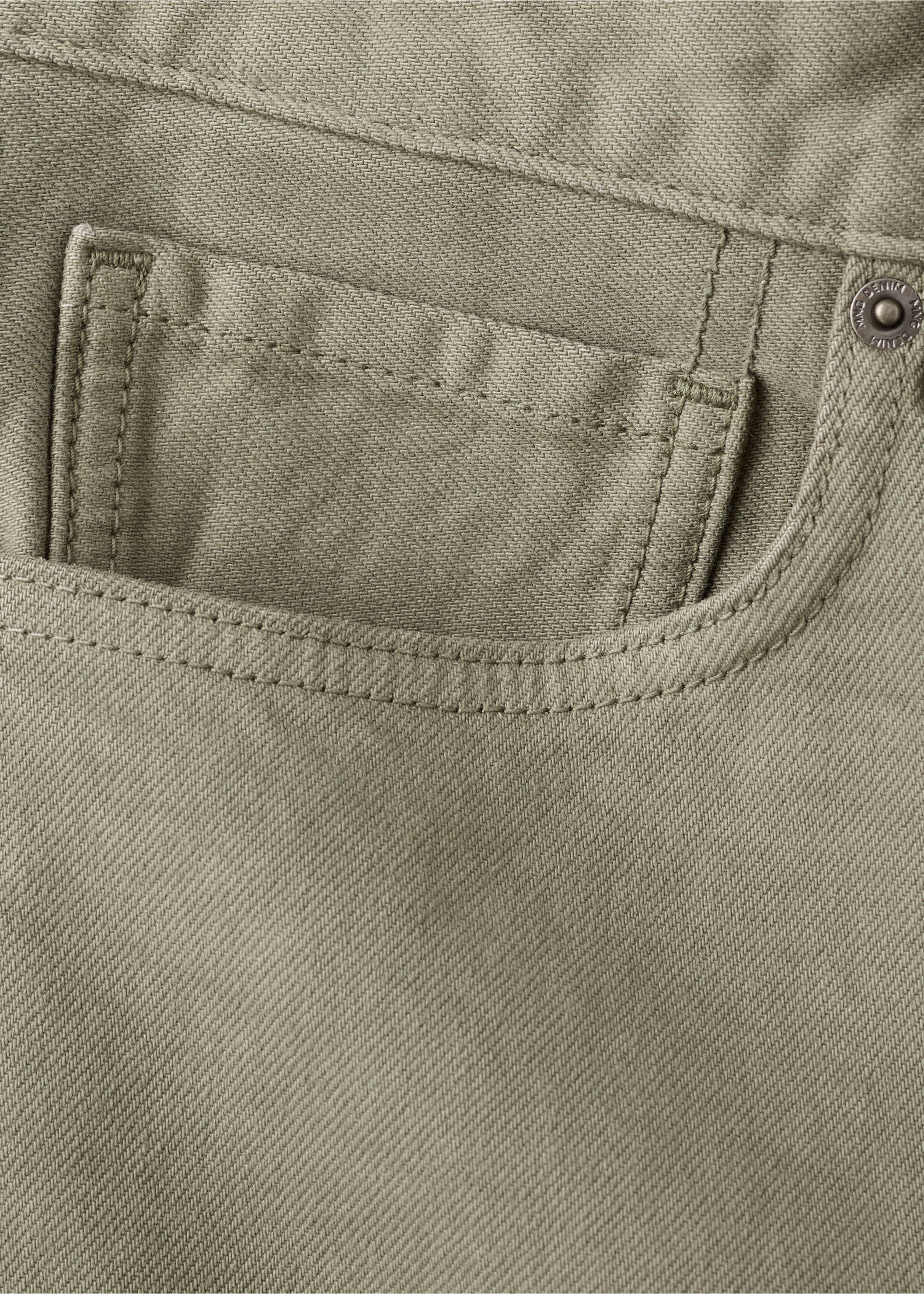 Bermuda en jean slim fit - Détail de l'article 8, Kaki. Ref: 27087894-00.