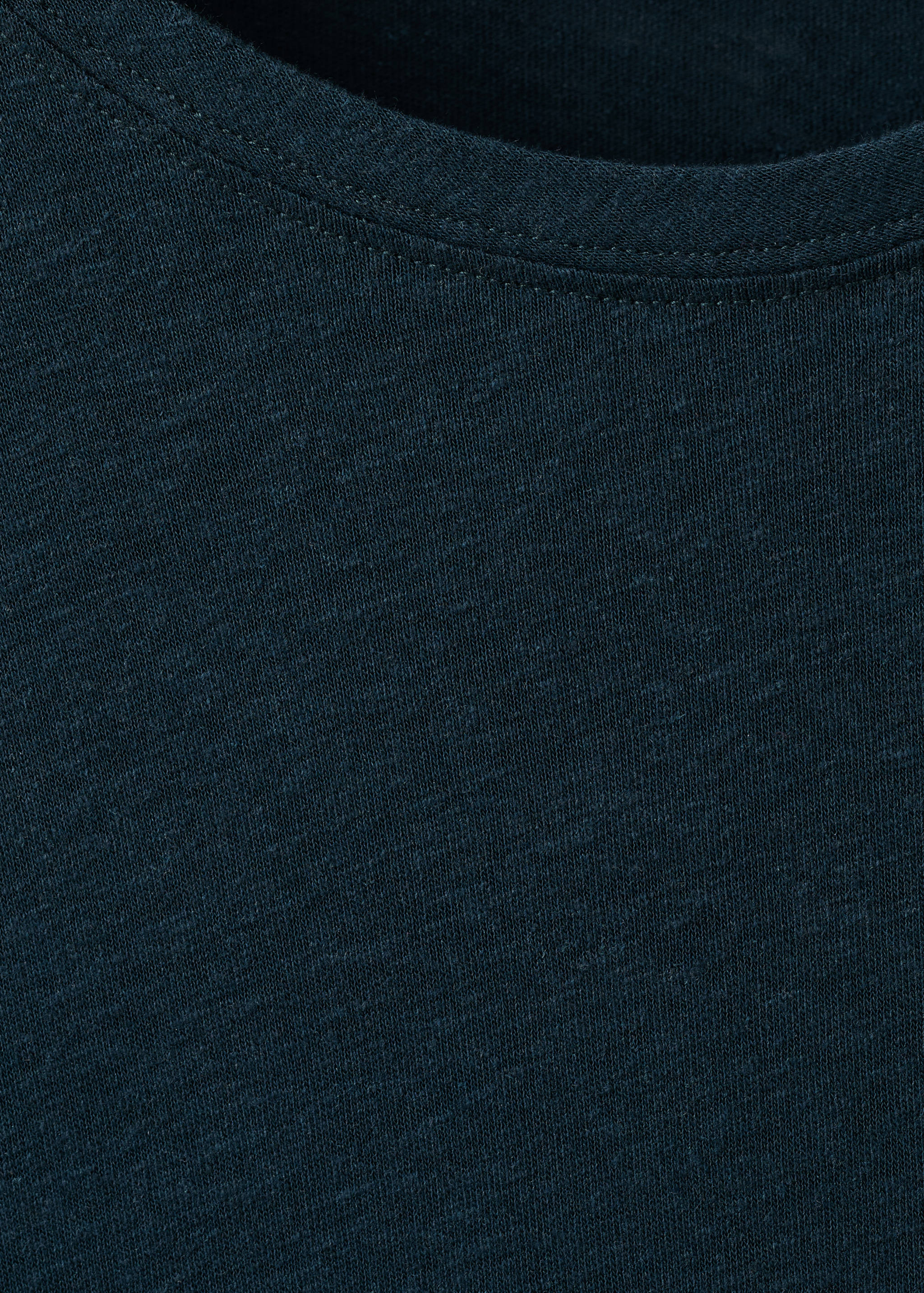 Linen slim-fit t-shirt - Details of the article 8