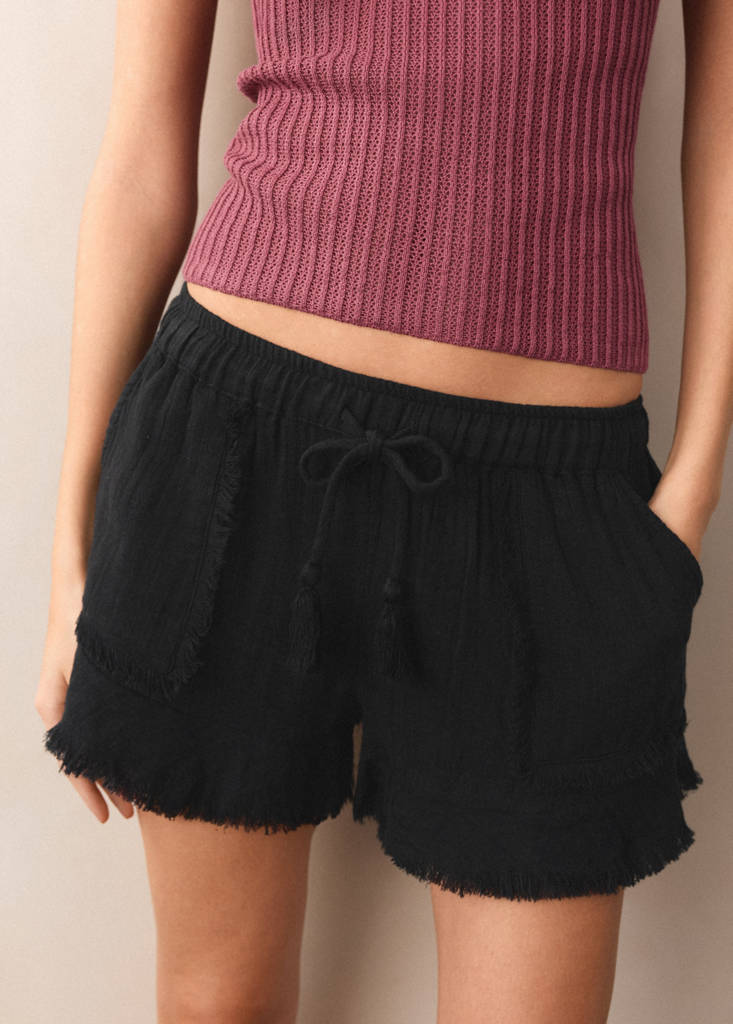 Frayed hem shorts — Black