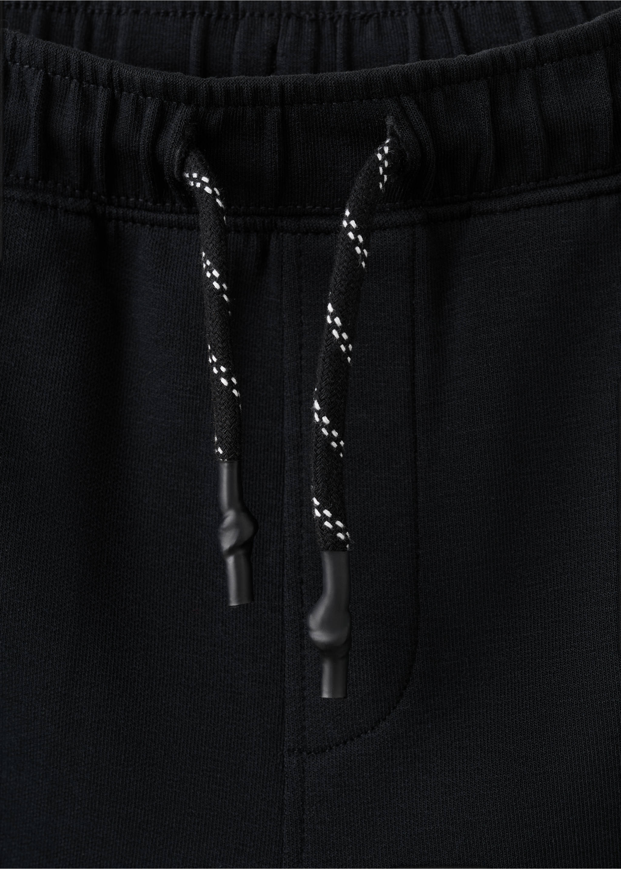 Cotton sport bermudas - Details of the article 8, Black. Ref: 27087904-00.