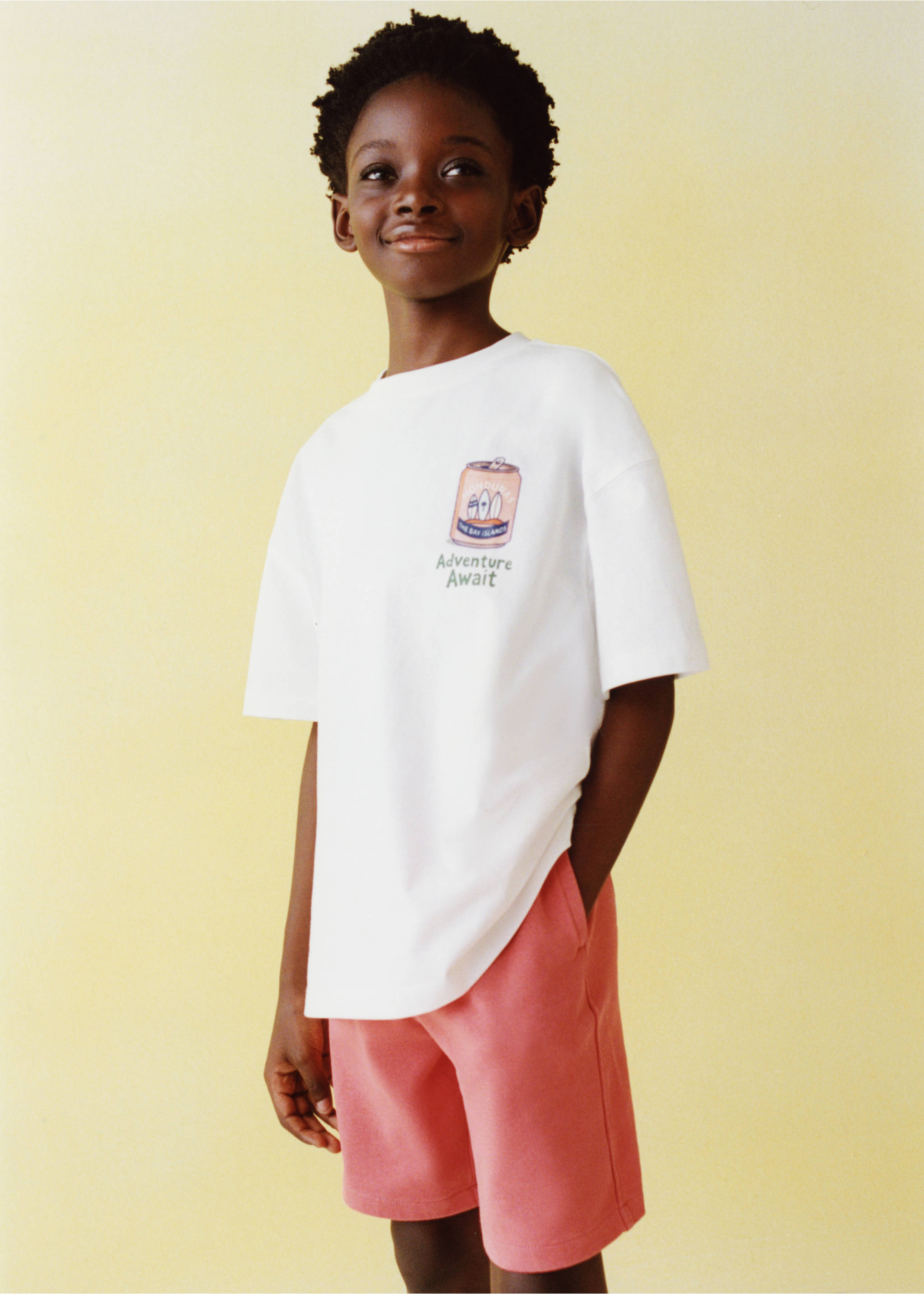 Sport Bermuda shorts - Details of the article 5, Coral Red. Ref: 27087912-00.