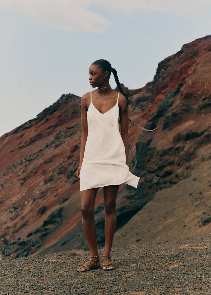 Short dress with bead detail — Off White
