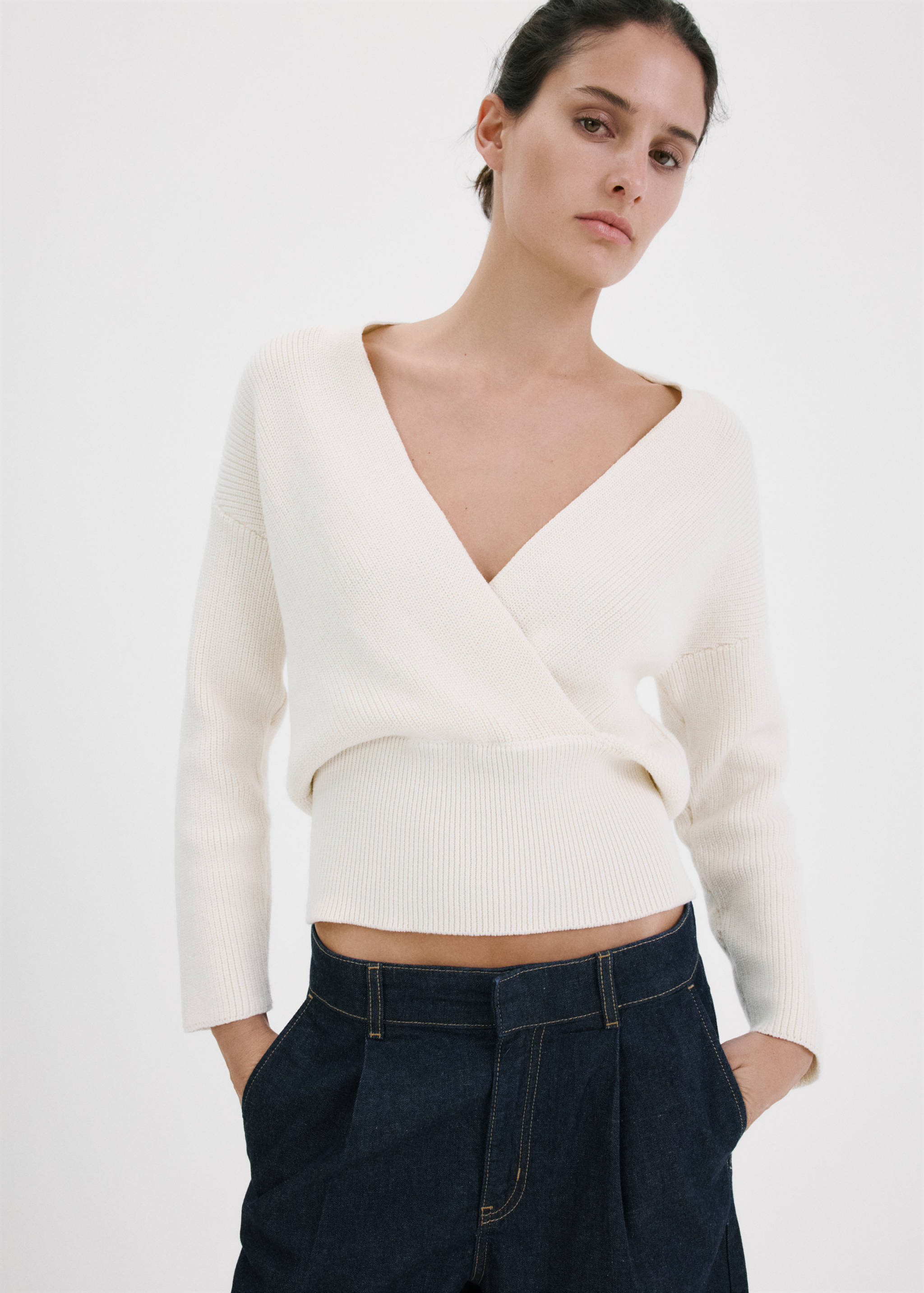 Mid-rise denim bermuda shorts with pleats - Medium plane