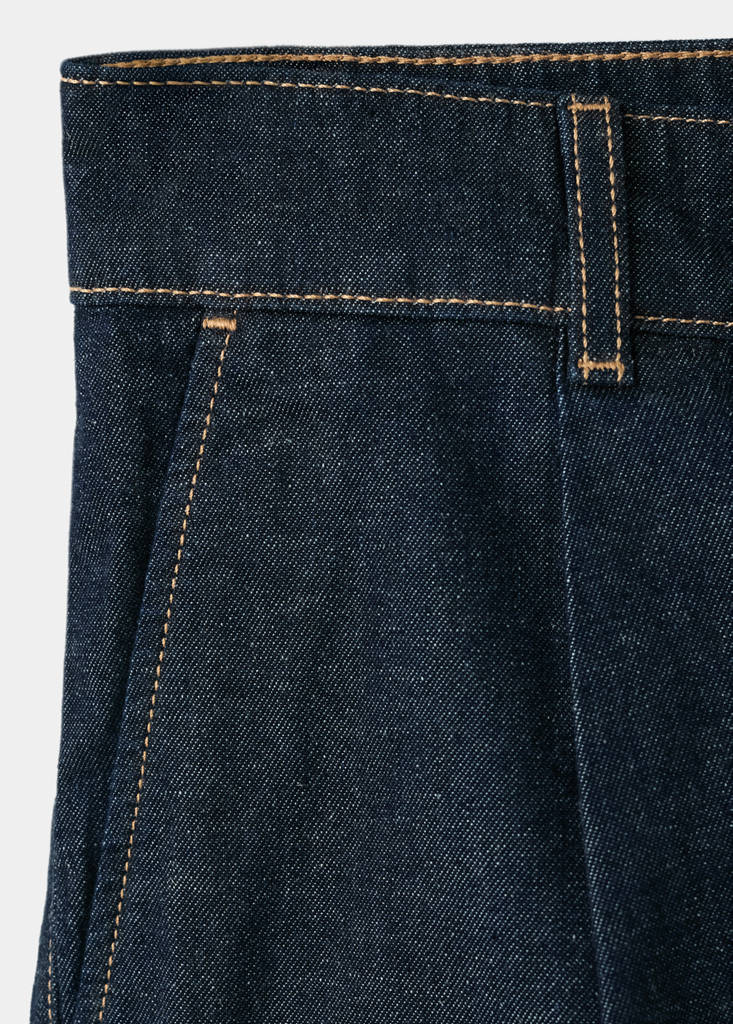 Mid-rise denim bermuda shorts with pleats — Open Blue