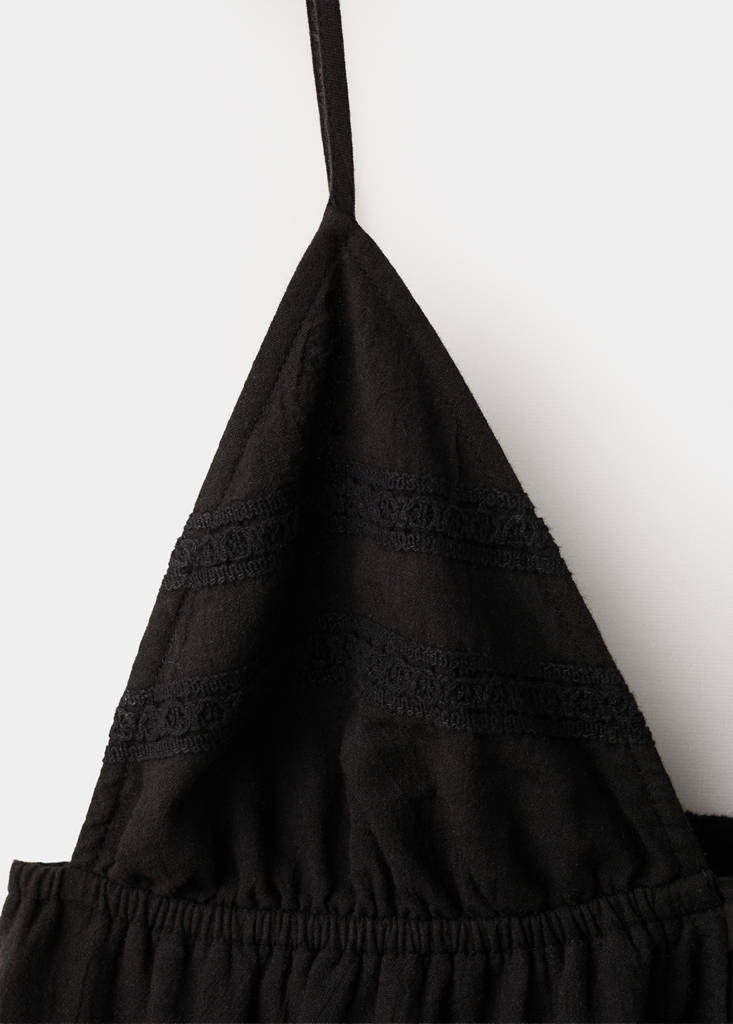 Long dress with embroidered details — Black