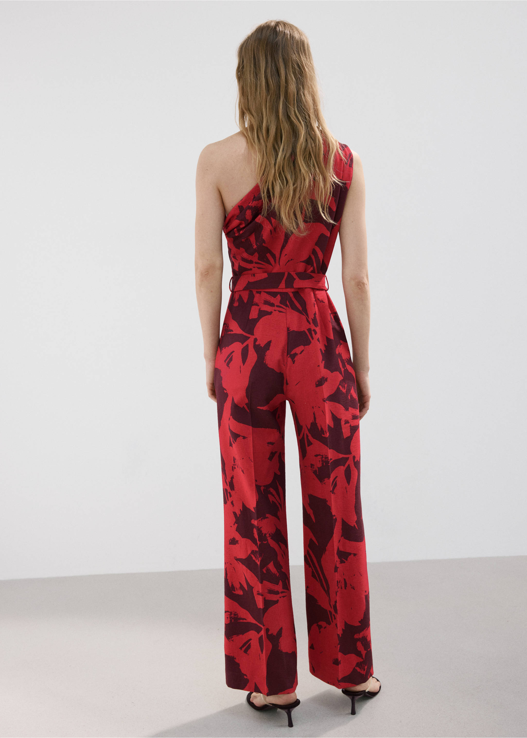 Printed asymmetrical jumpsuit - Reverse of the article, Red. Ref: 27087940-00.