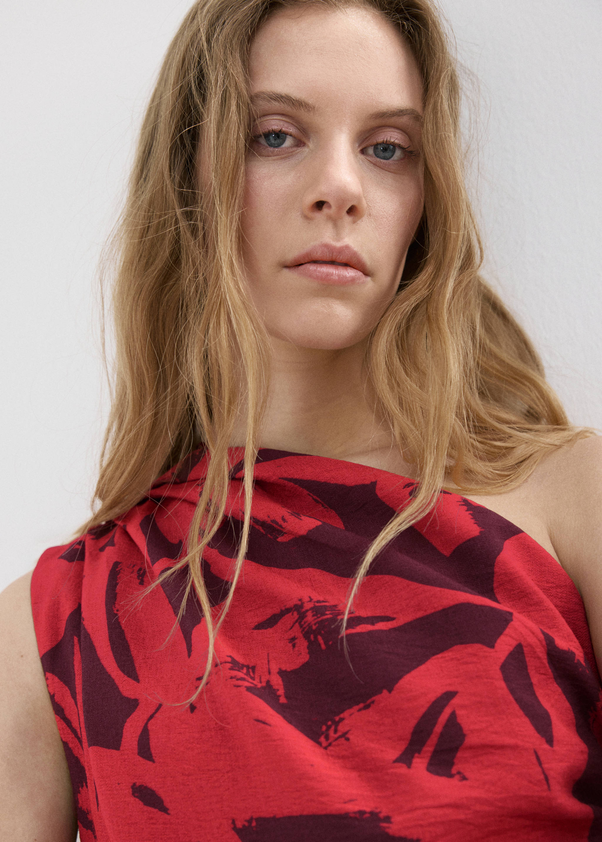 Printed asymmetrical jumpsuit - Details of the article 1