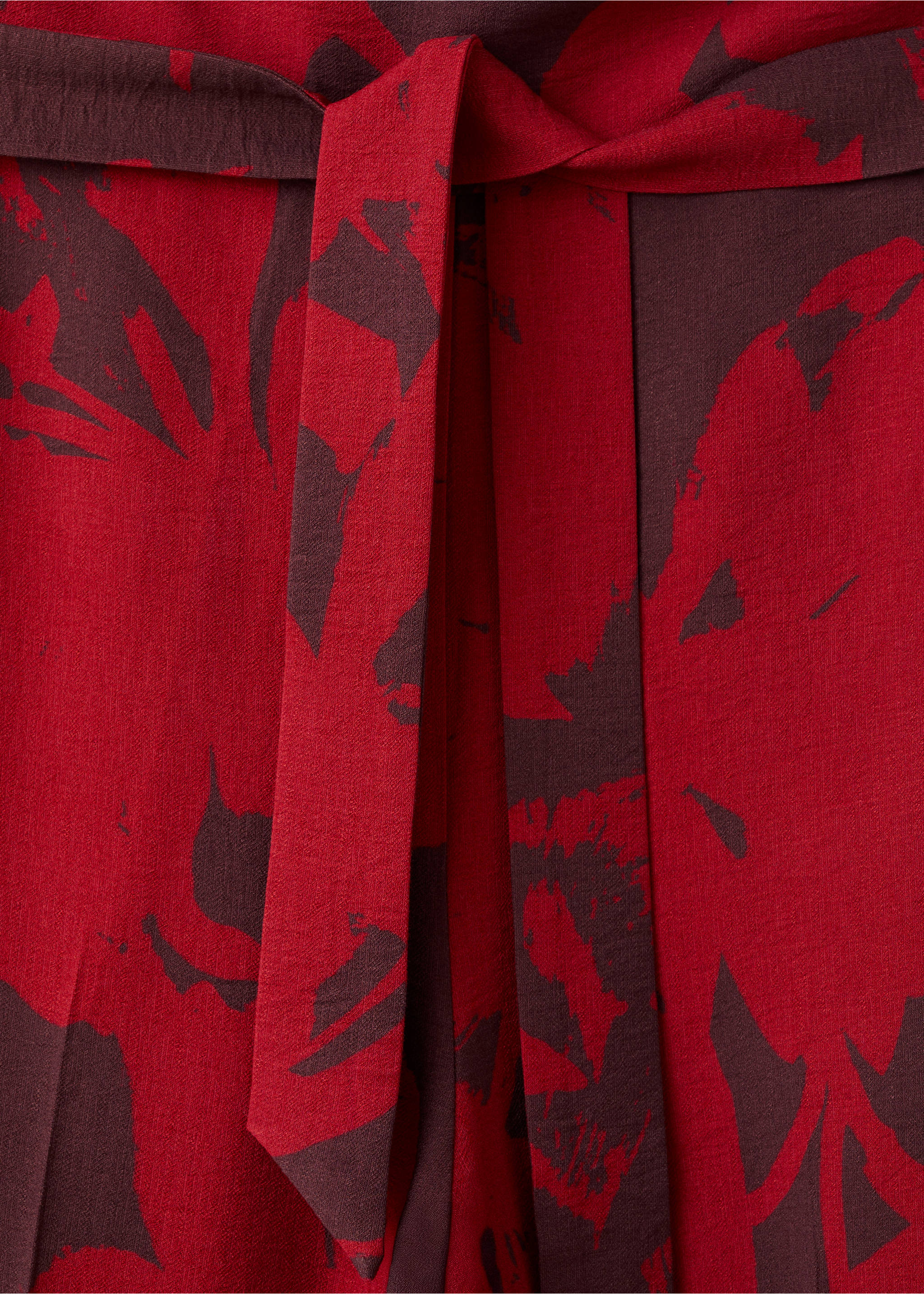 Printed asymmetrical jumpsuit - Details of the article 8, Red. Ref: 27087940-00.