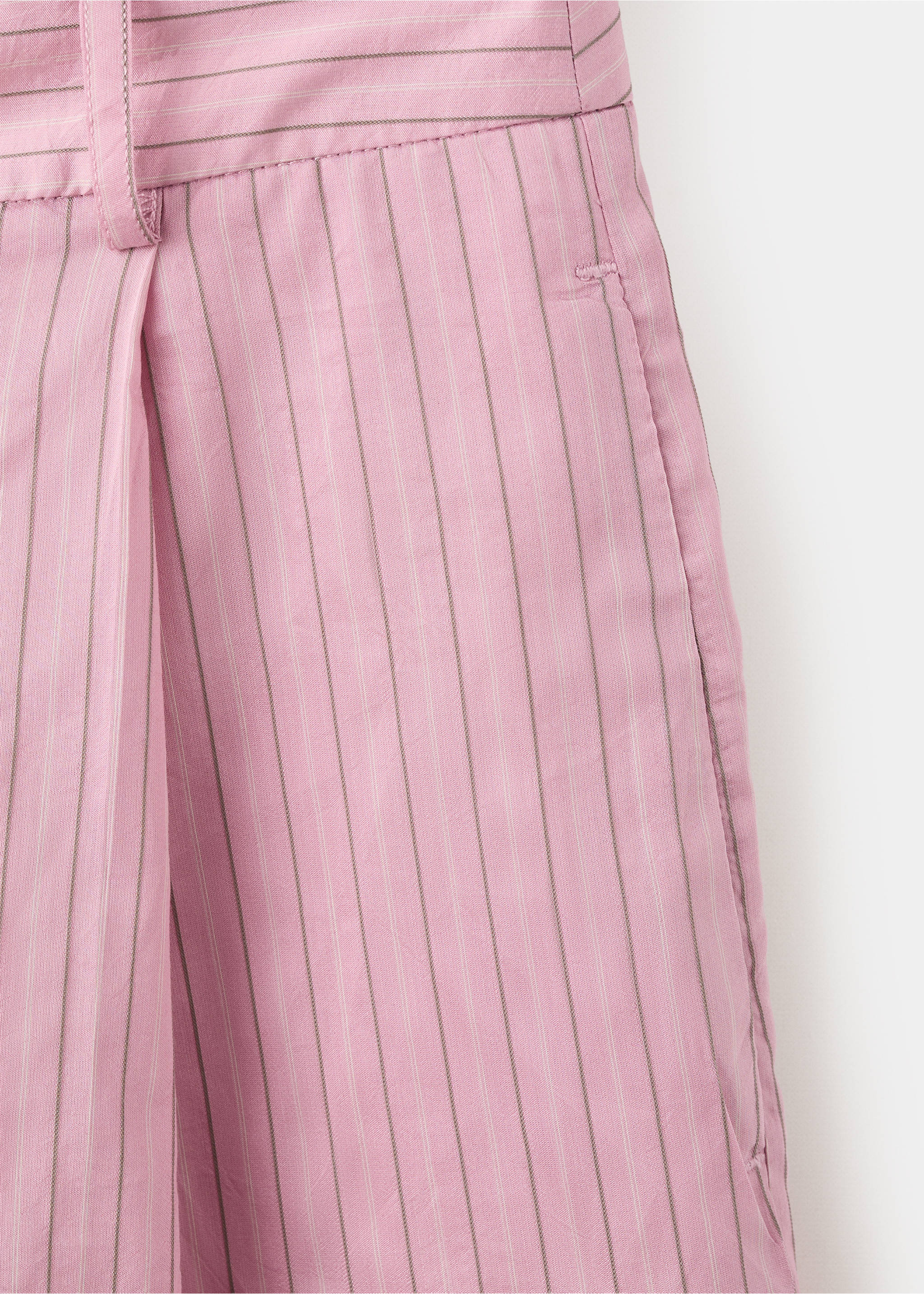 Pinstripe straight Bermudas - Details of the article 8, Pastel Pink. Ref: 27088274-00.