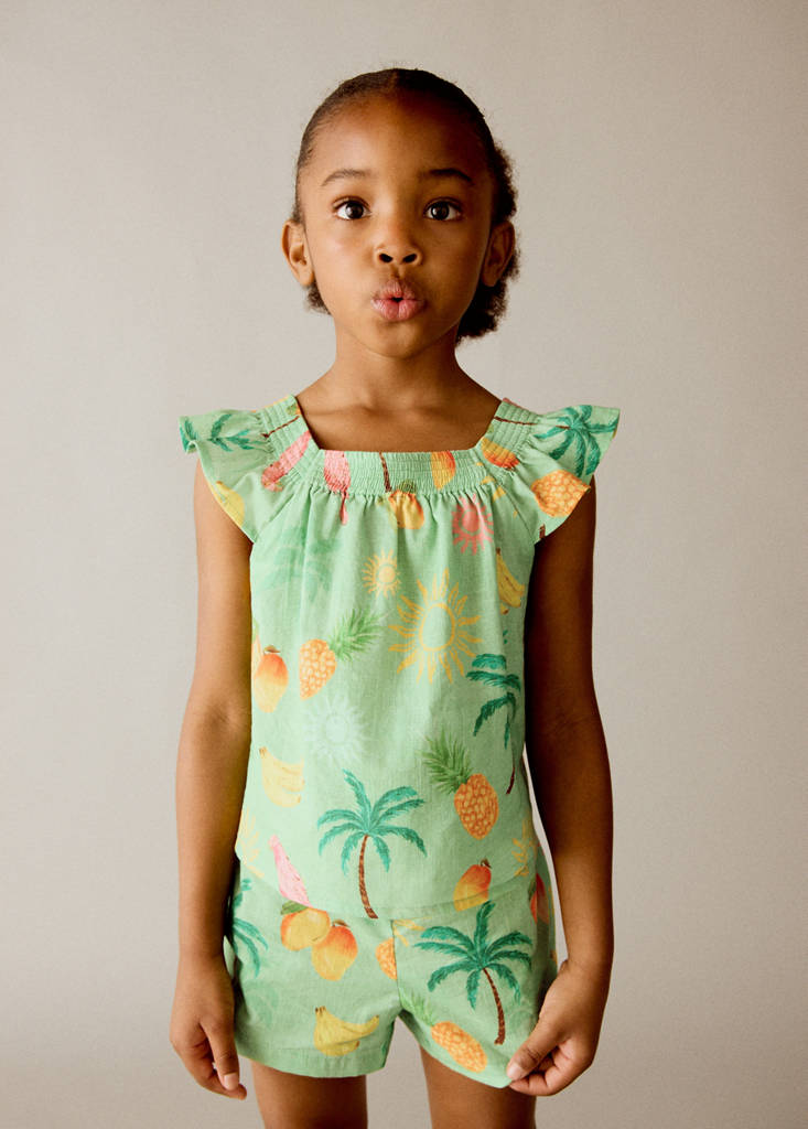 Shorts estampado tropical