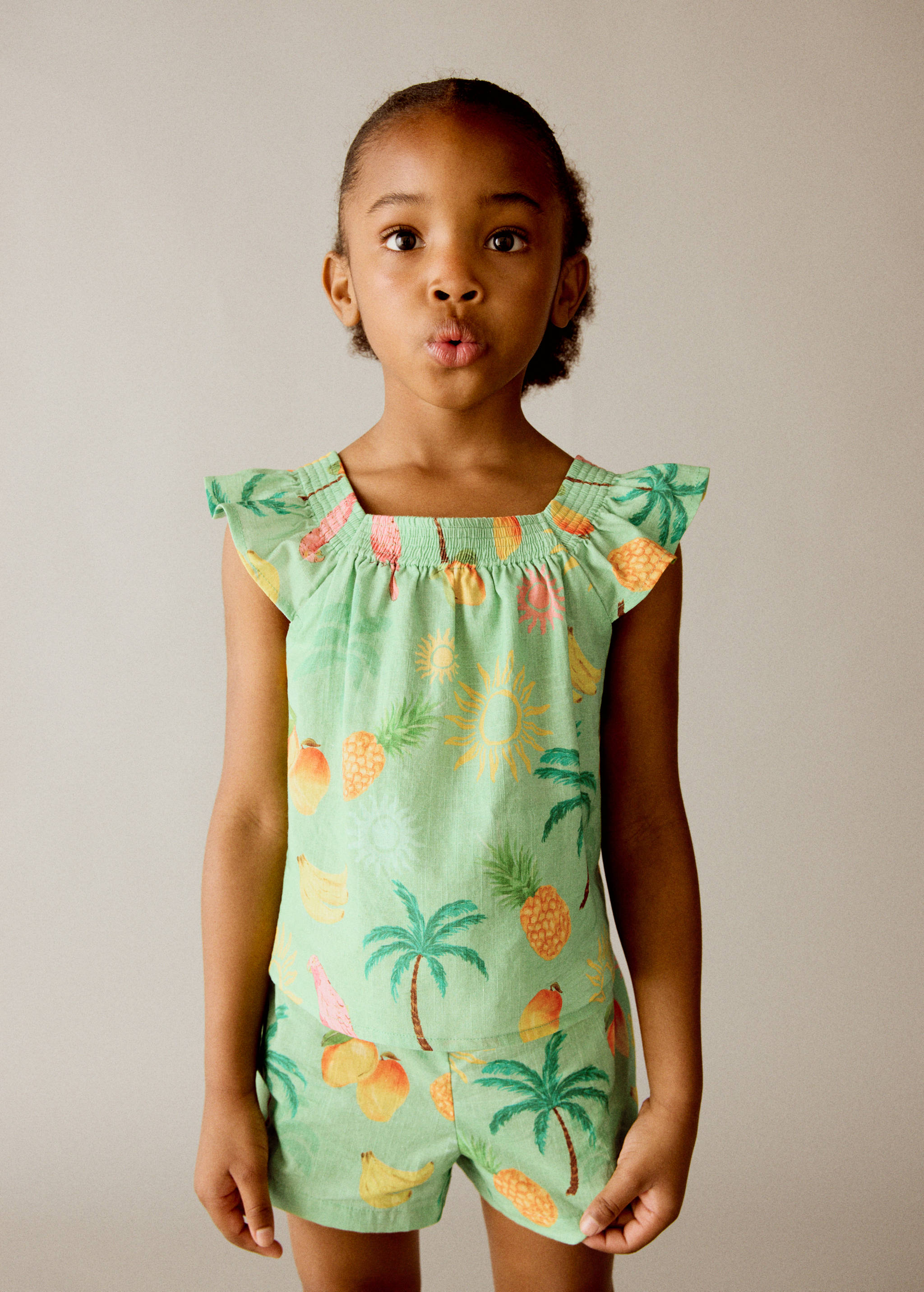 Short imprimé tropical - Plan moyen