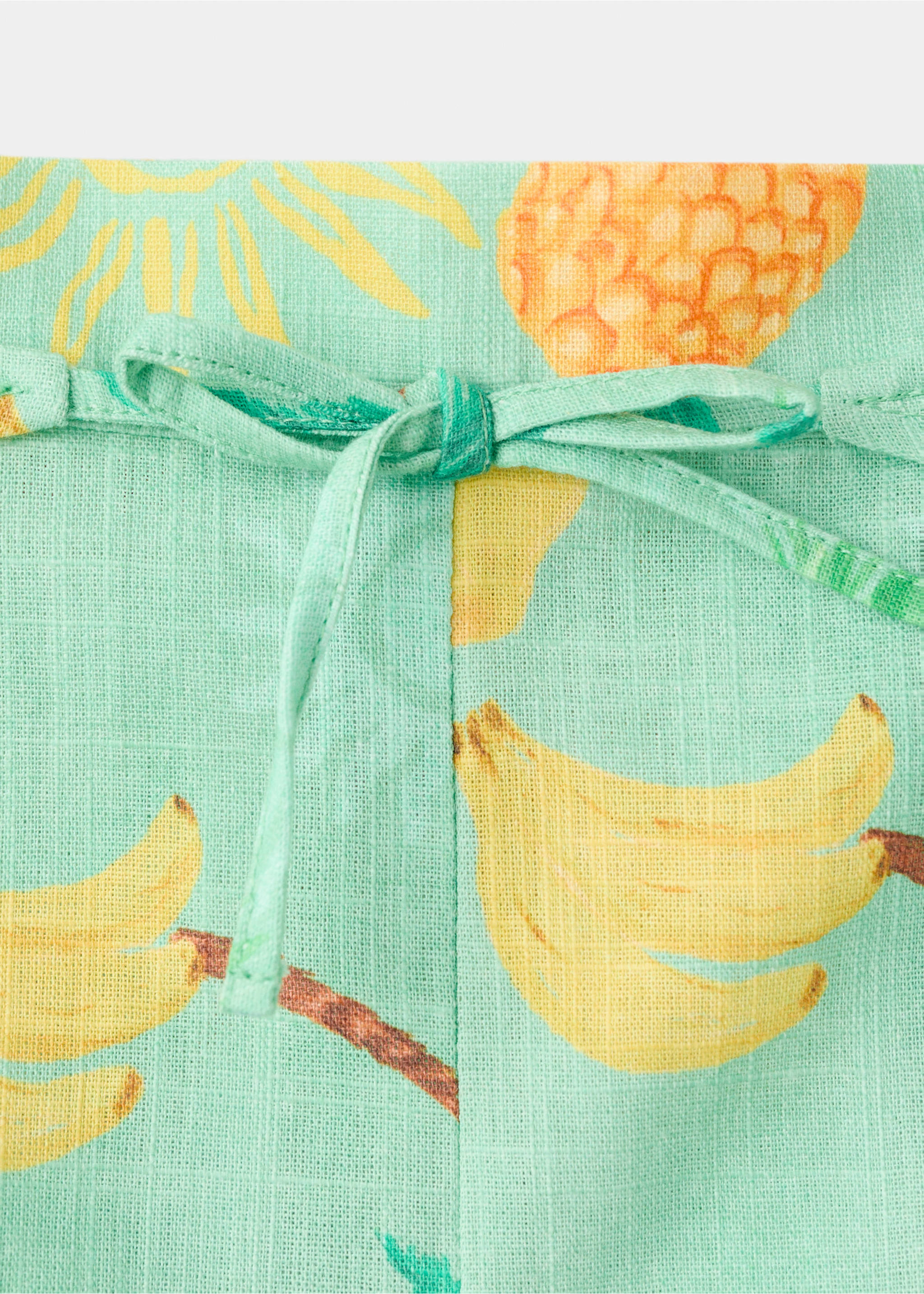 Tropical-print shorts - Details of the article 8, Green. Ref: 27088277-00.
