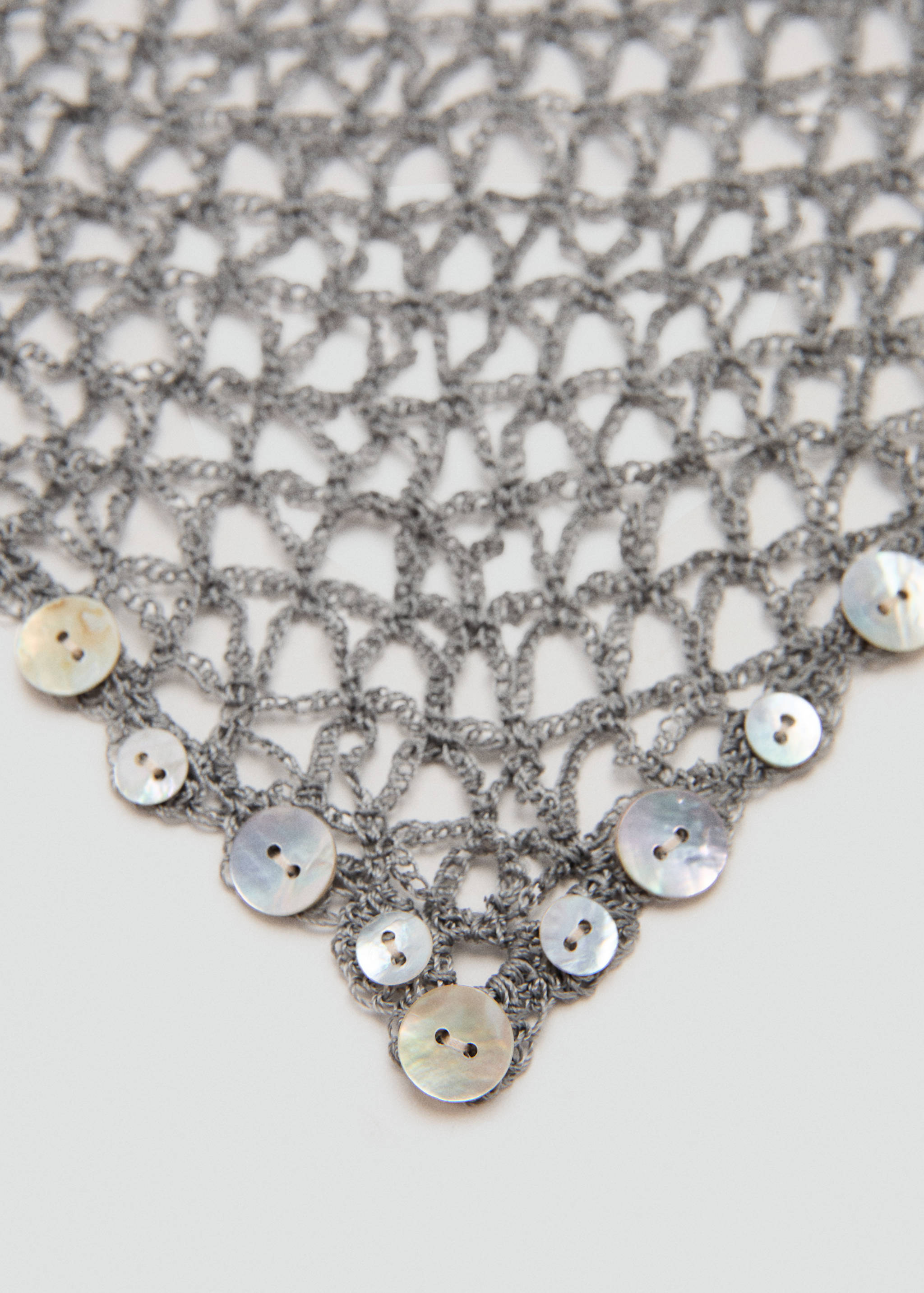 Crochet shawl with decorative buttons - Medium plane