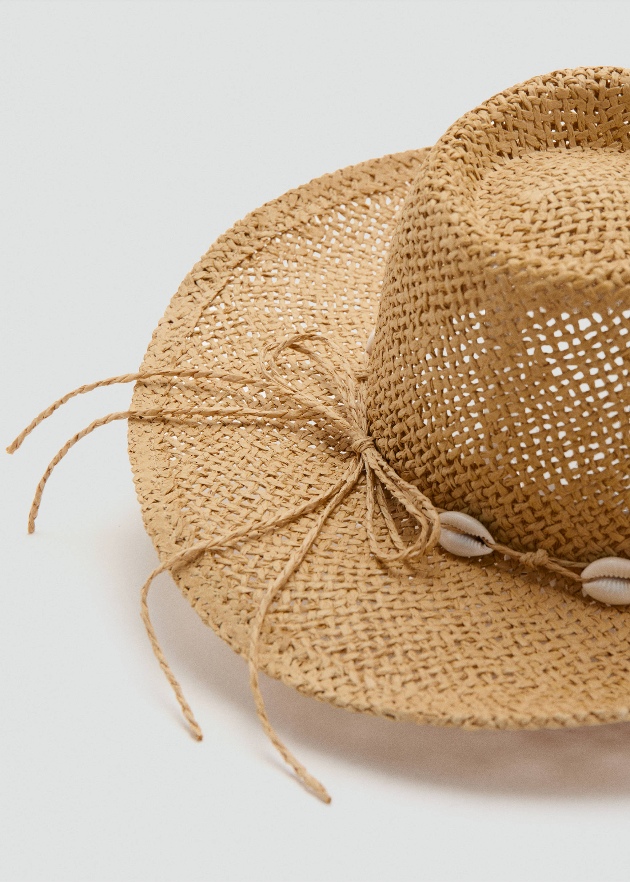 Sombrero fibra natural conchas - Detalle del artículo 1, Beige. Ref: 27088654-00.