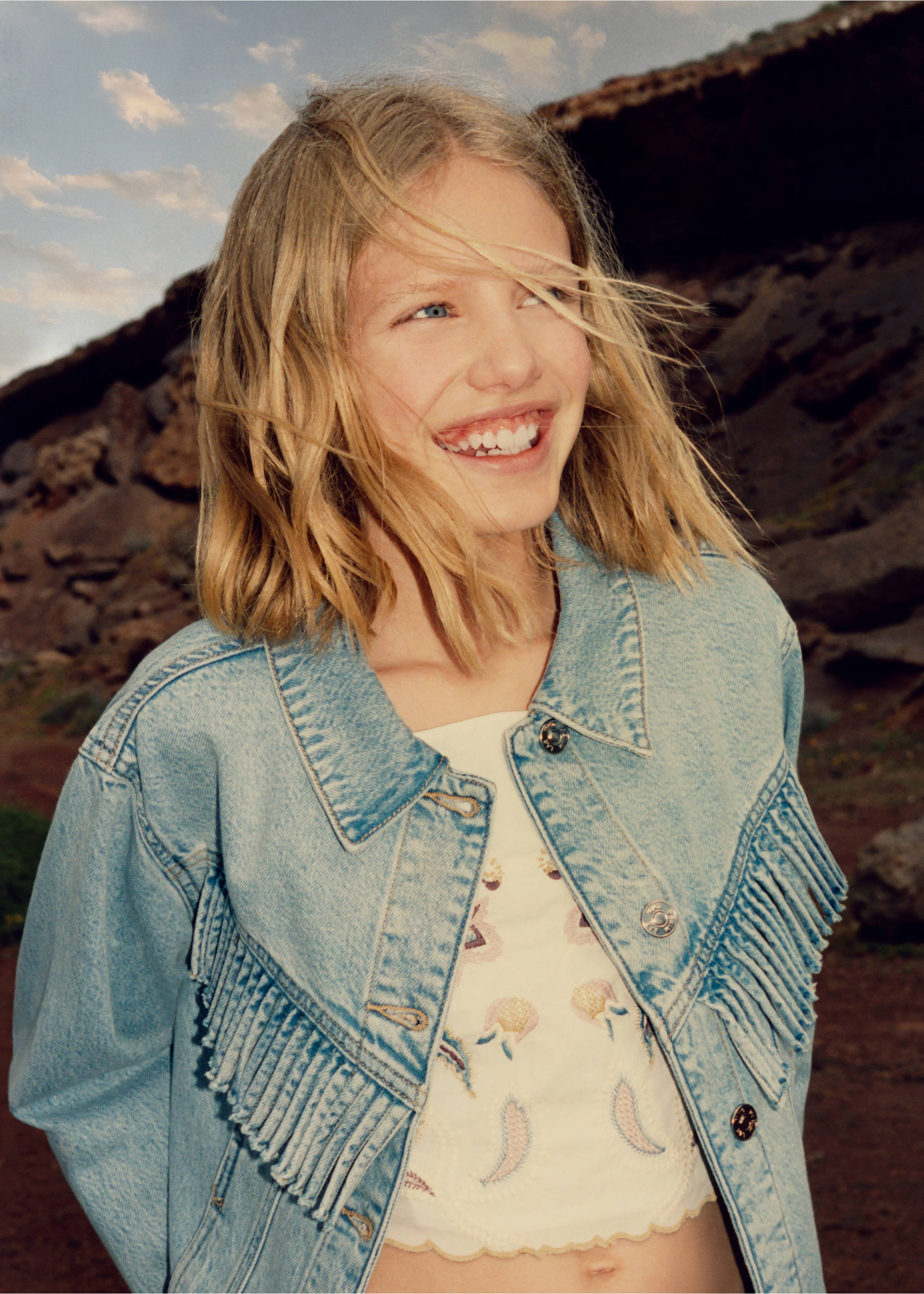 Cazadora vaquera flecos - Detalle del artículo 5, Azul claro. Ref: 27088655-00.