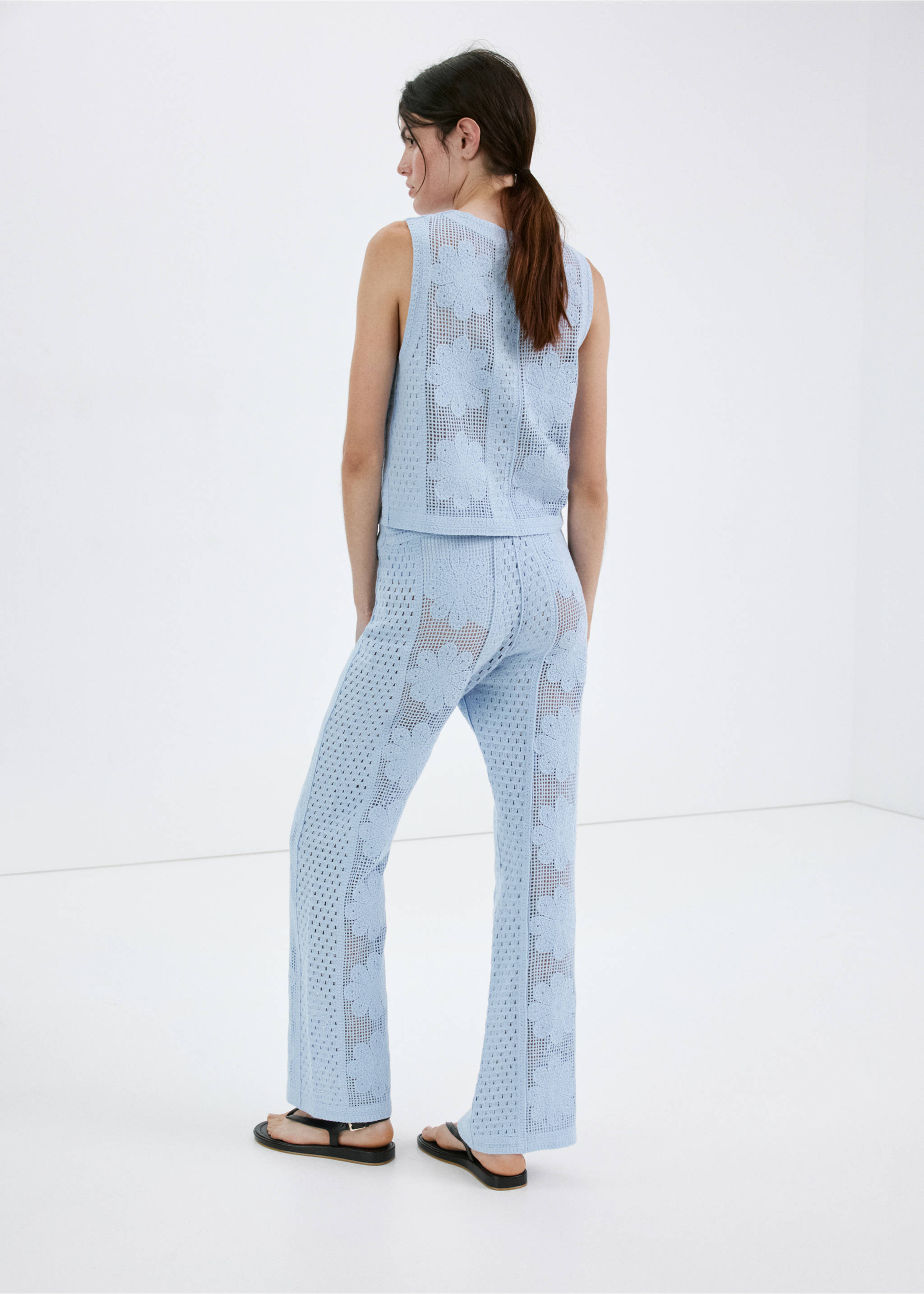 Rechte broek met opengewerkte borduursels - Achterkant van het artikel, Hemelsblauw. Ref: 27089055-00.