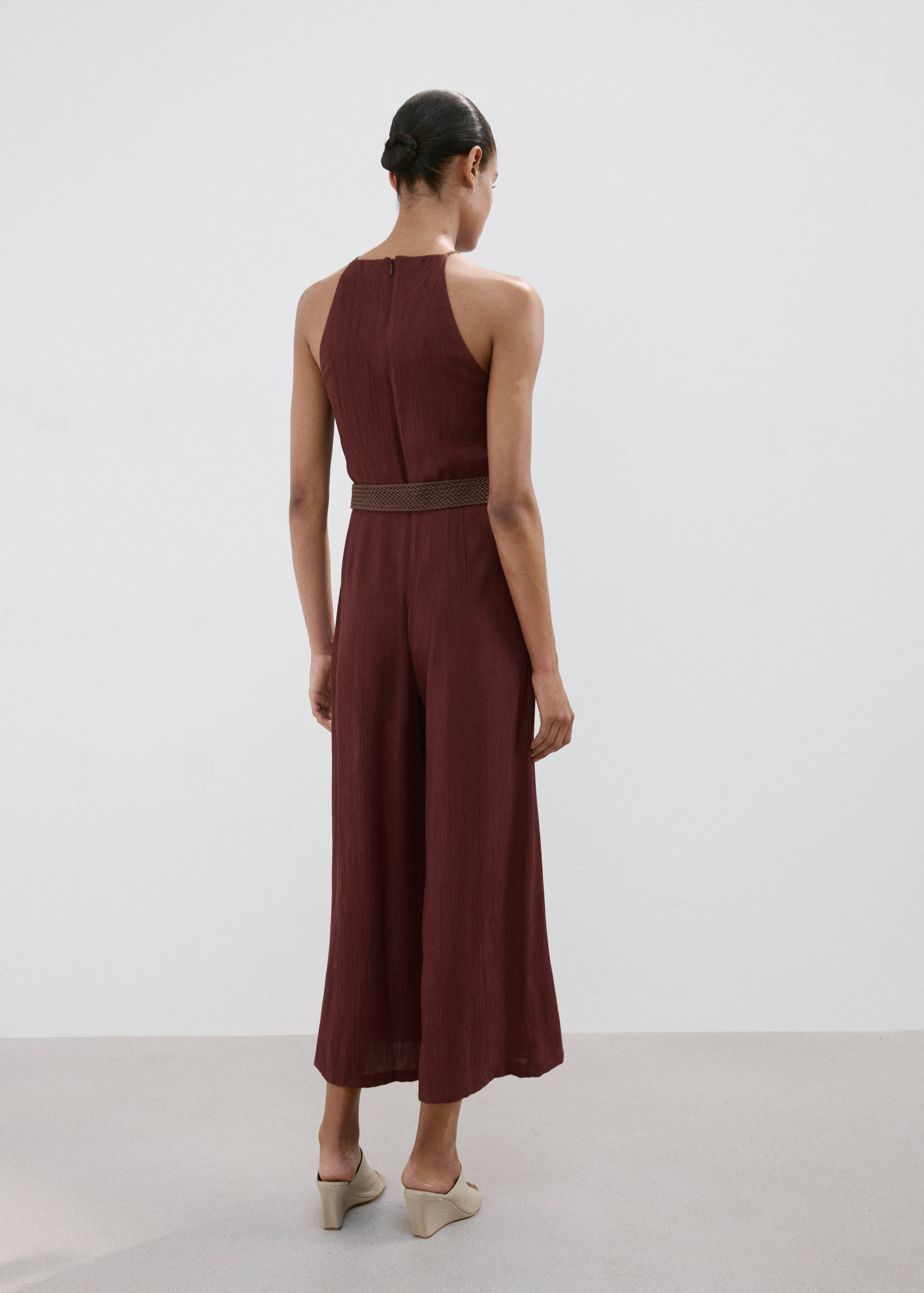 Halter-neck jumpsuit with belt - Reverse of the article