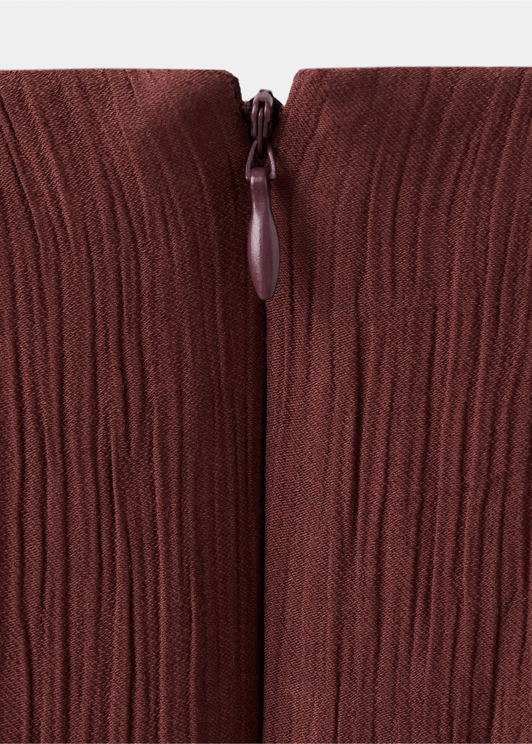 Combinaison ceinture emmanchures américaines - Détail de l'article 0, Grenat. Ref: 27089058-00.