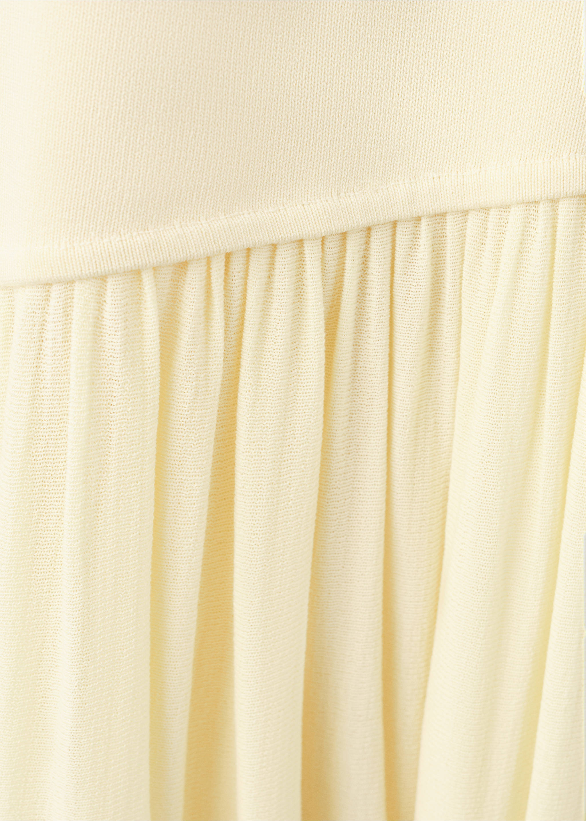 Asymmetric cut knitted dress - Details of the article 0, Vanilla. Ref: 27089063-00.