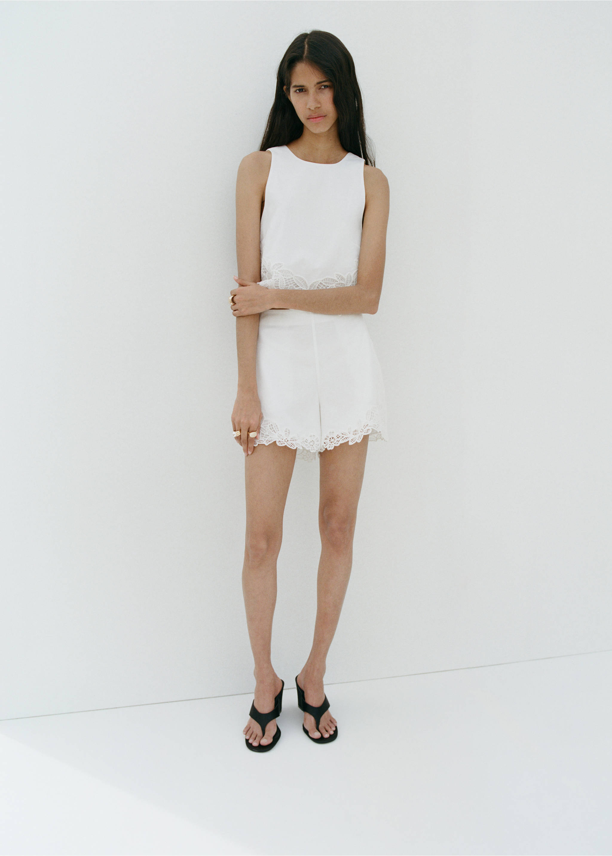 Embroidered openwork shorts - General plane, Off White. Ref: 27089069-00.