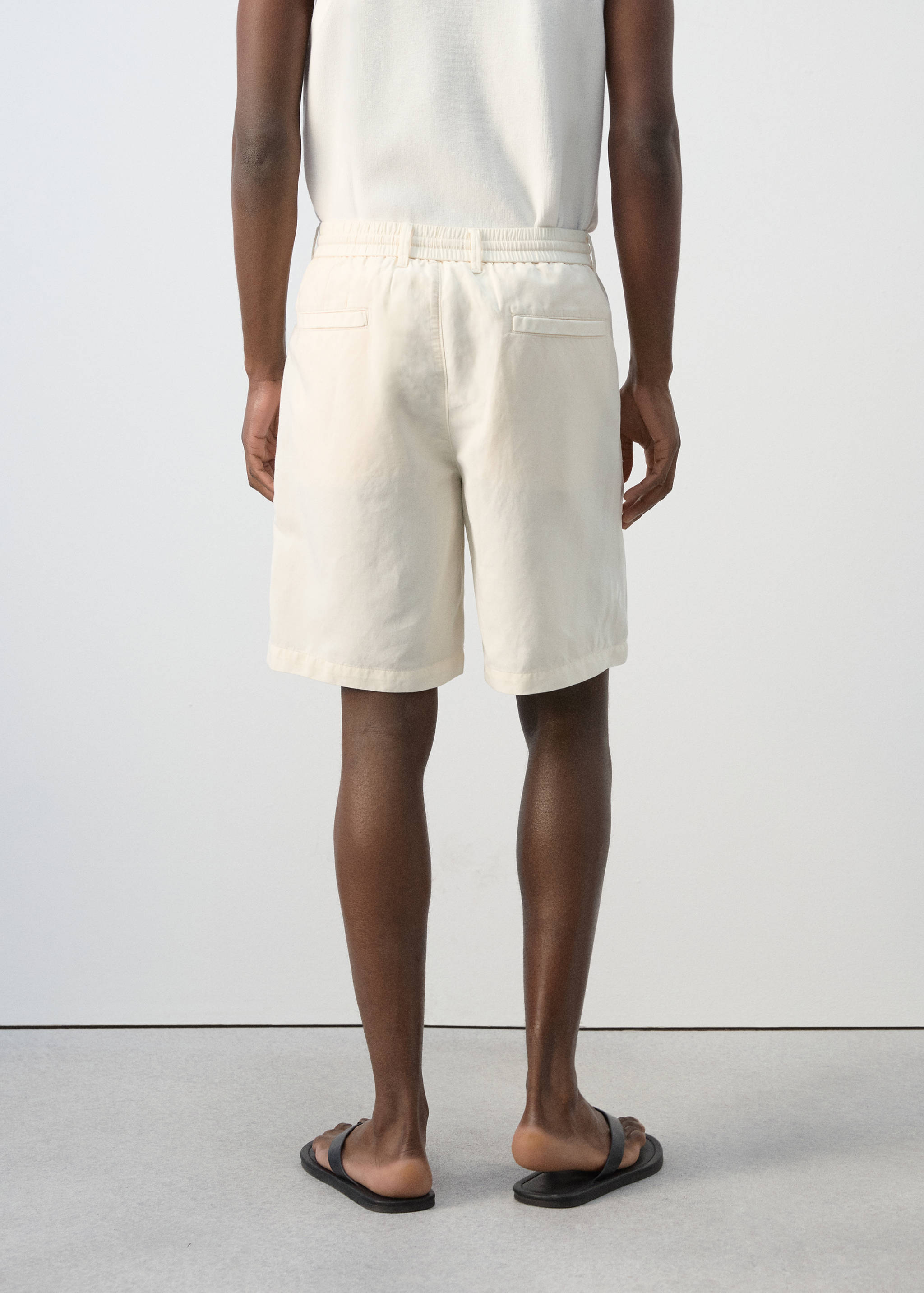 Linen lyocell shorts - Reverse of the article